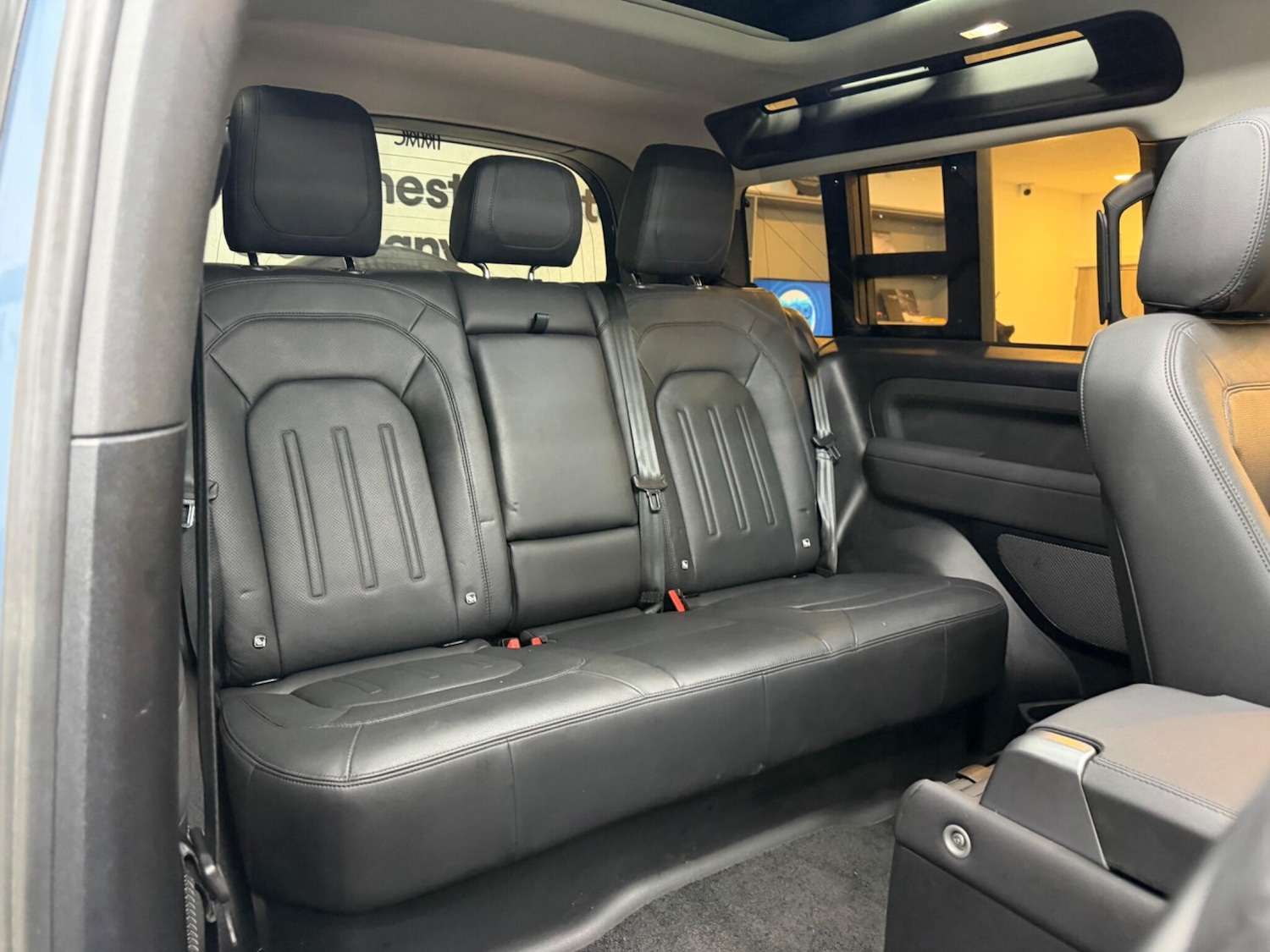 Used Land Rover Defender 90 2021 for sale - 77109813: Photo 16