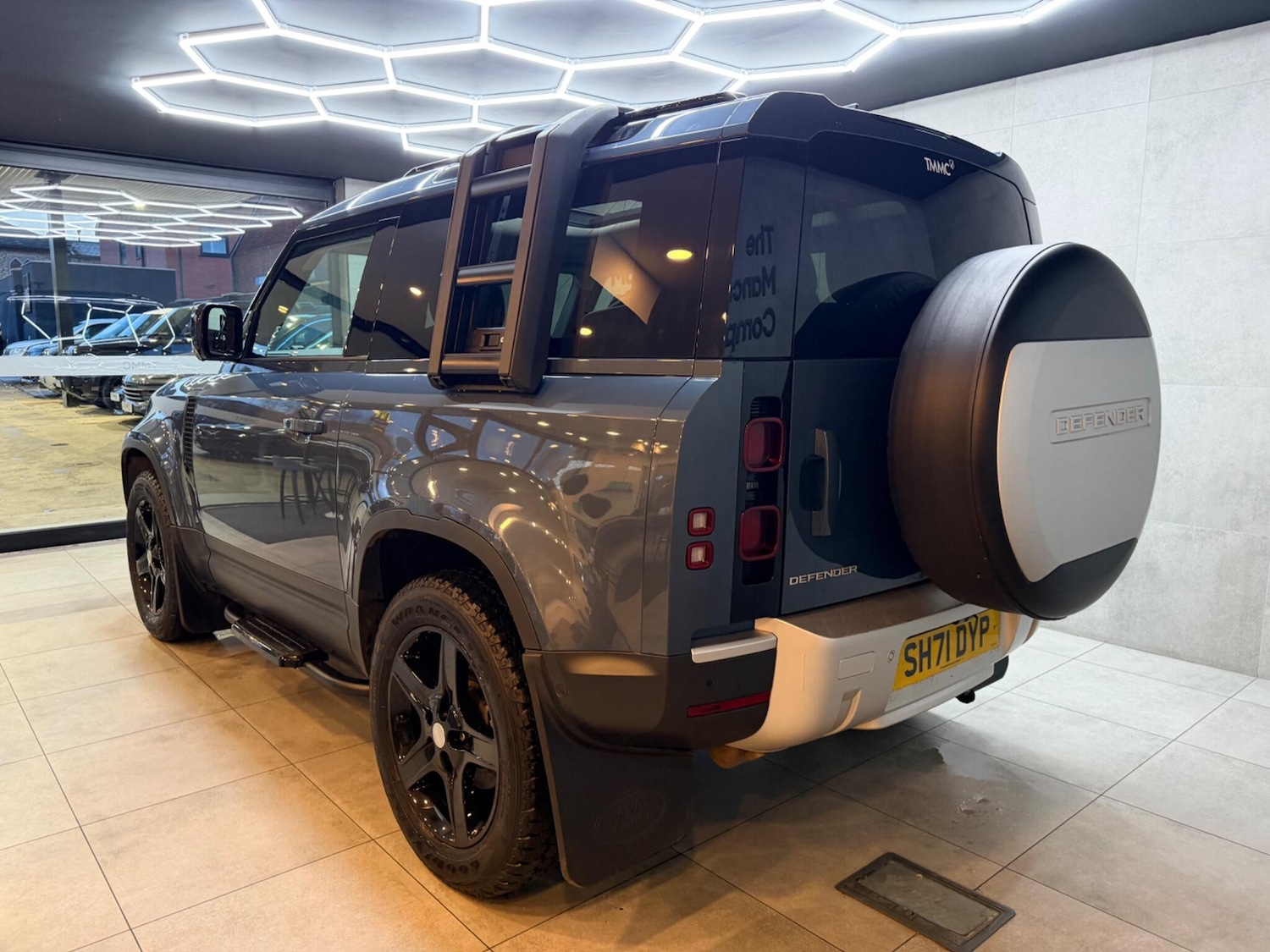 Used Land Rover Defender 90 2021 for sale - 77109813: Photo 2