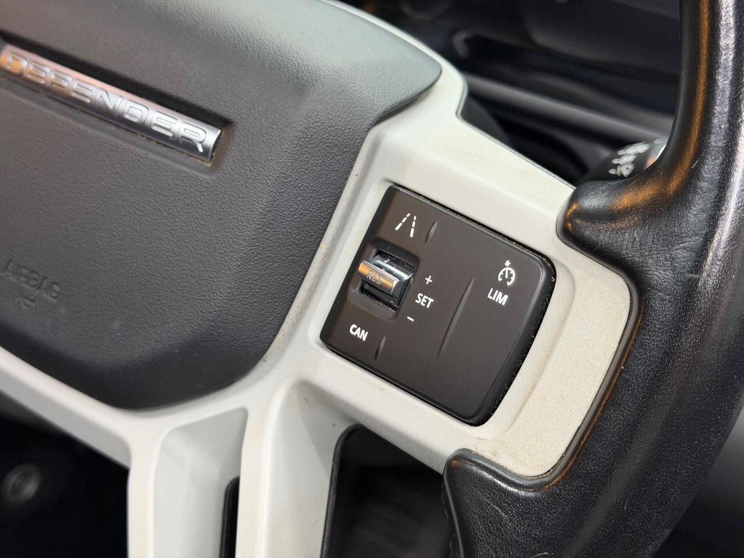 Used Land Rover Defender 90 2021 for sale - 77109813: Photo 20