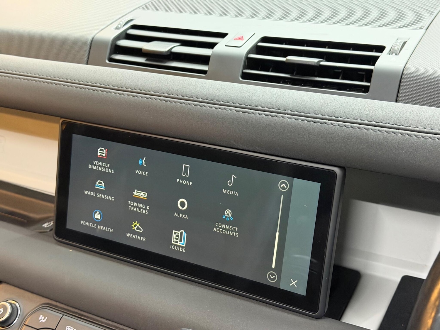 Used Land Rover Defender 90 2021 for sale - 77109813: Photo 29