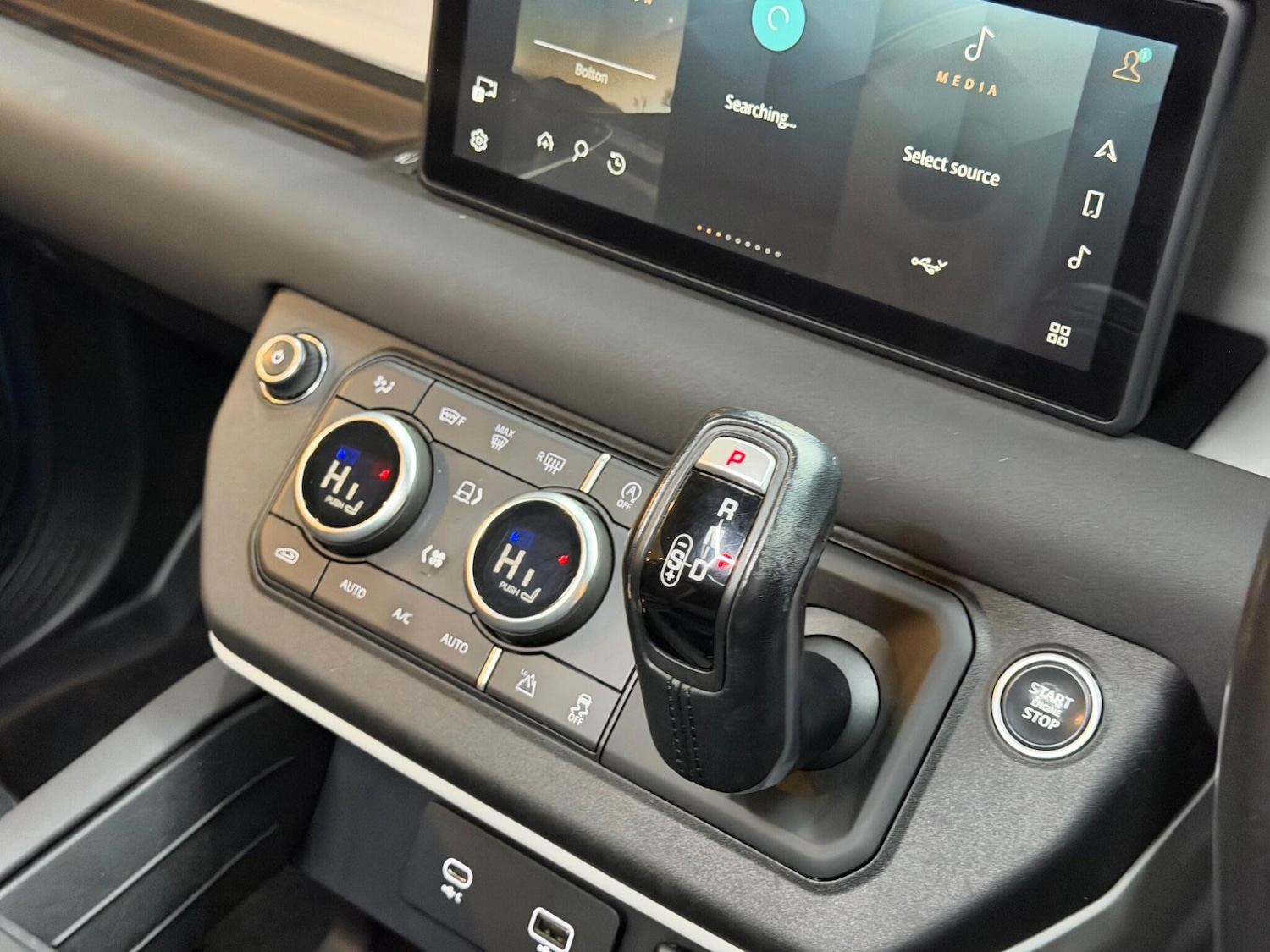 Used Land Rover Defender 90 2021 for sale - 77109813: Photo 40