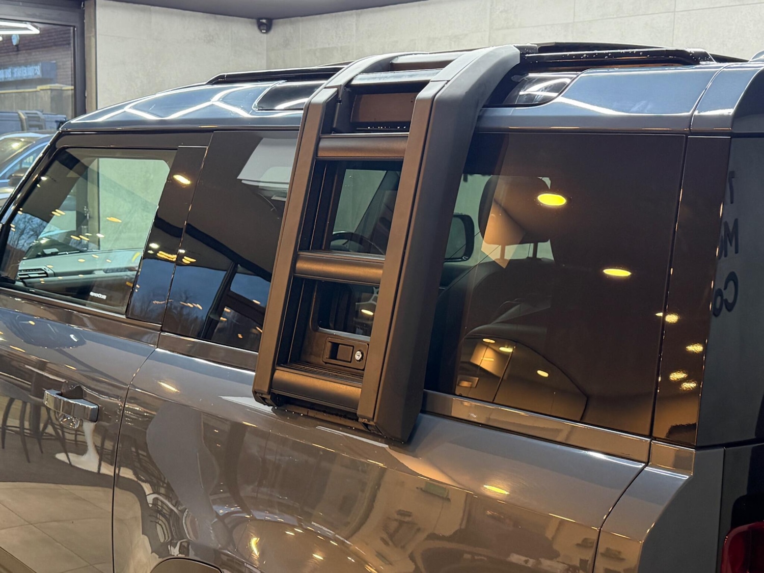 Used Land Rover Defender 90 2021 for sale - 77109813: Photo 48