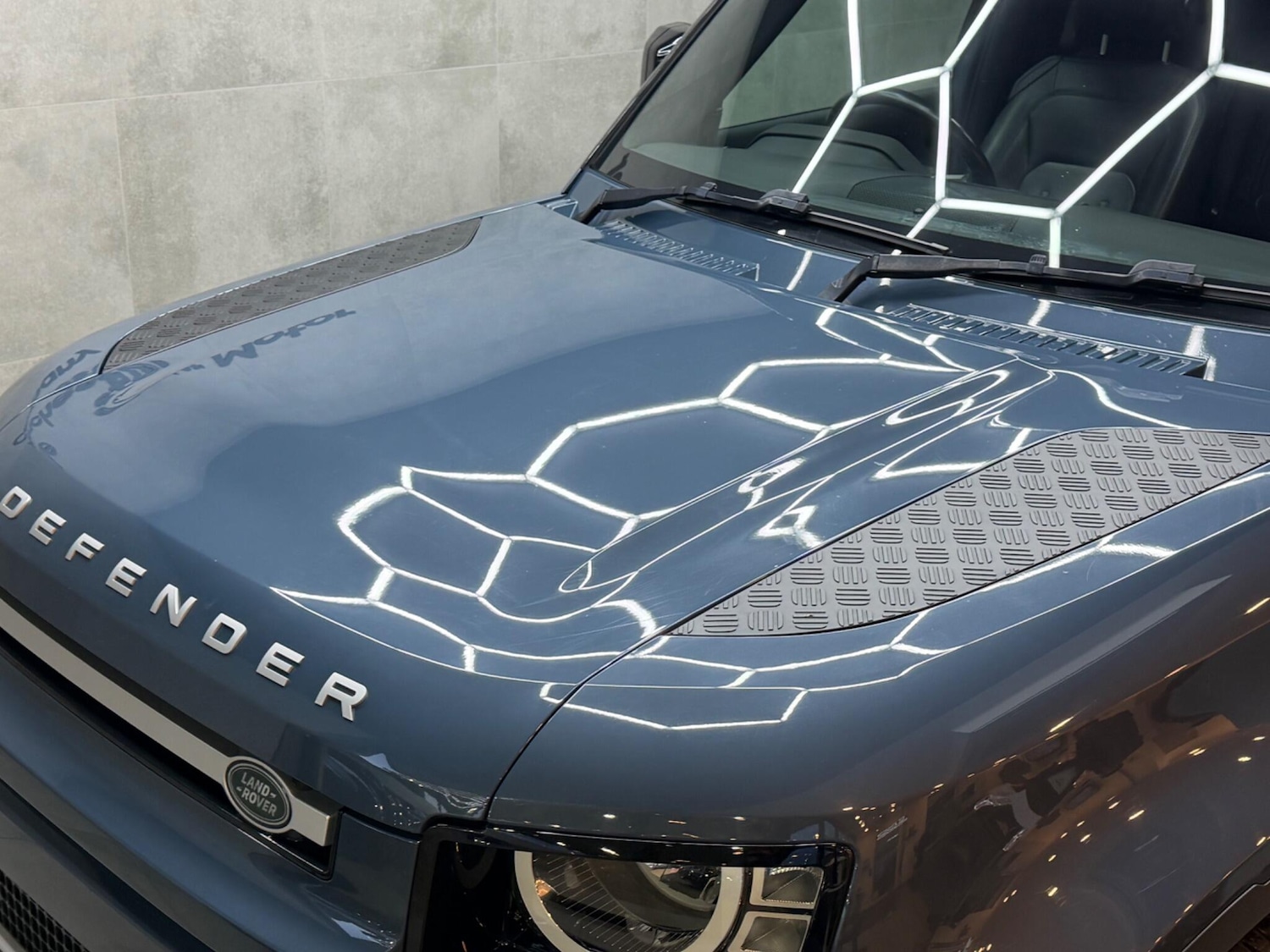 Used Land Rover Defender 90 2021 for sale - 77109813: Photo 51