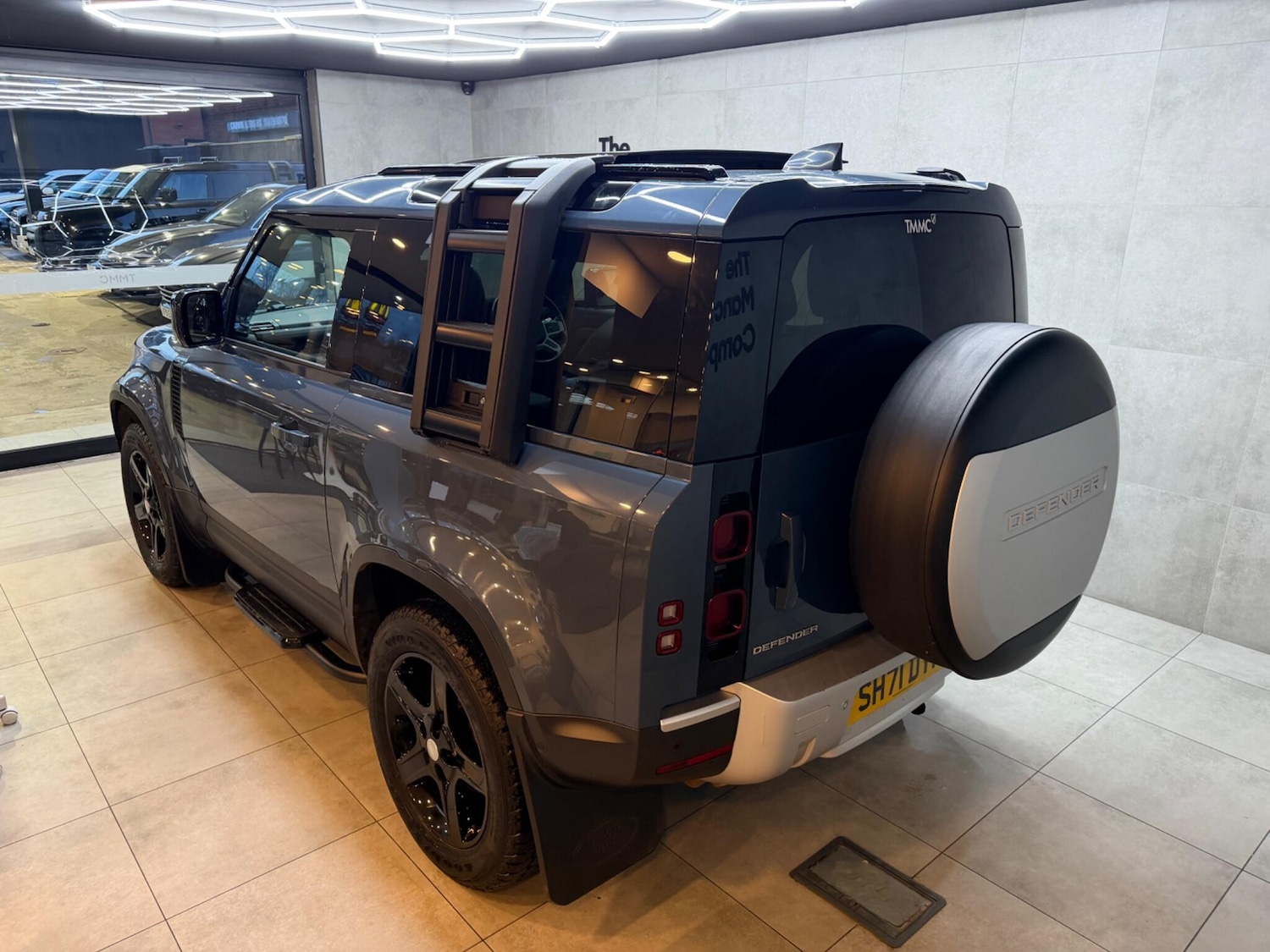 Used Land Rover Defender 90 2021 for sale - 77109813: Photo 8