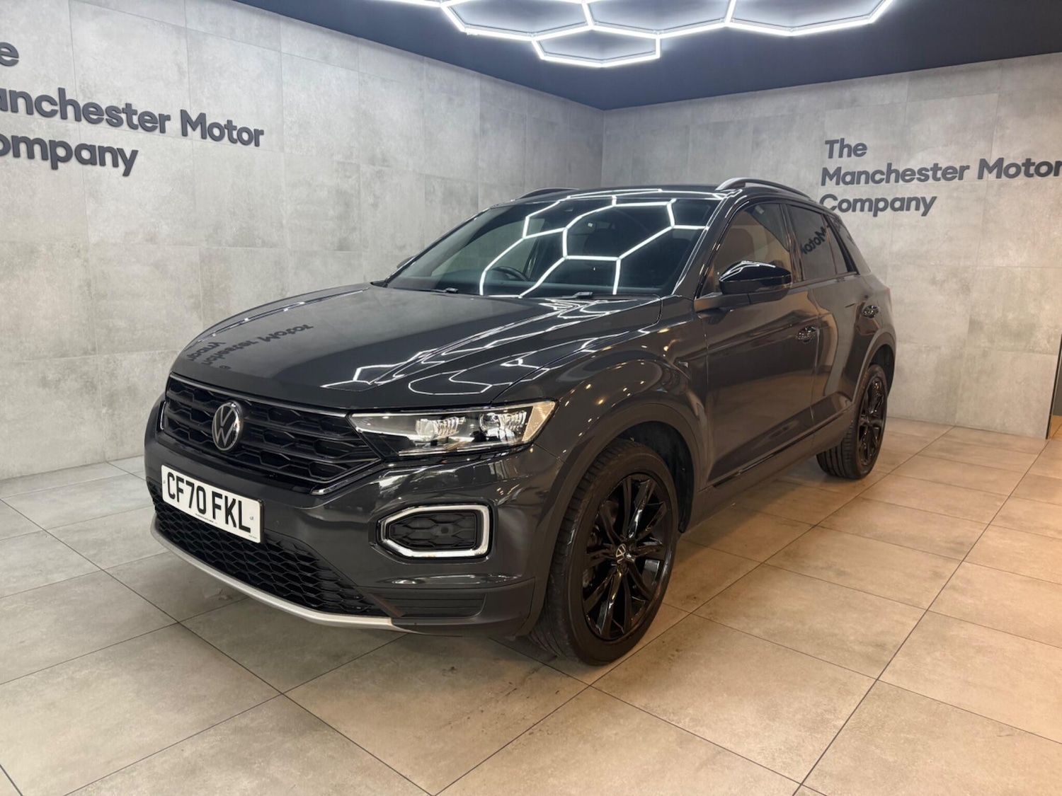 Used Volkswagen T-Roc 2021 for sale - 76307197: Photo 1