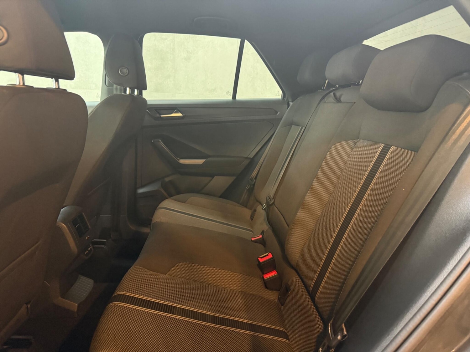 Used Volkswagen T-Roc 2021 for sale - 76307197: Photo 22