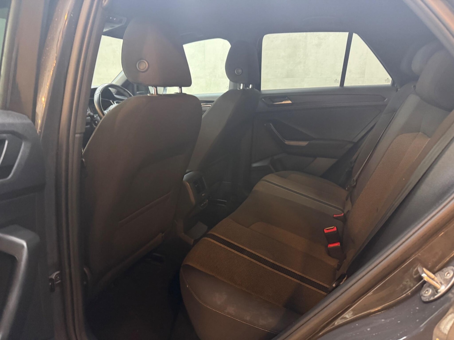 Used Volkswagen T-Roc 2021 for sale - 76307197: Photo 23