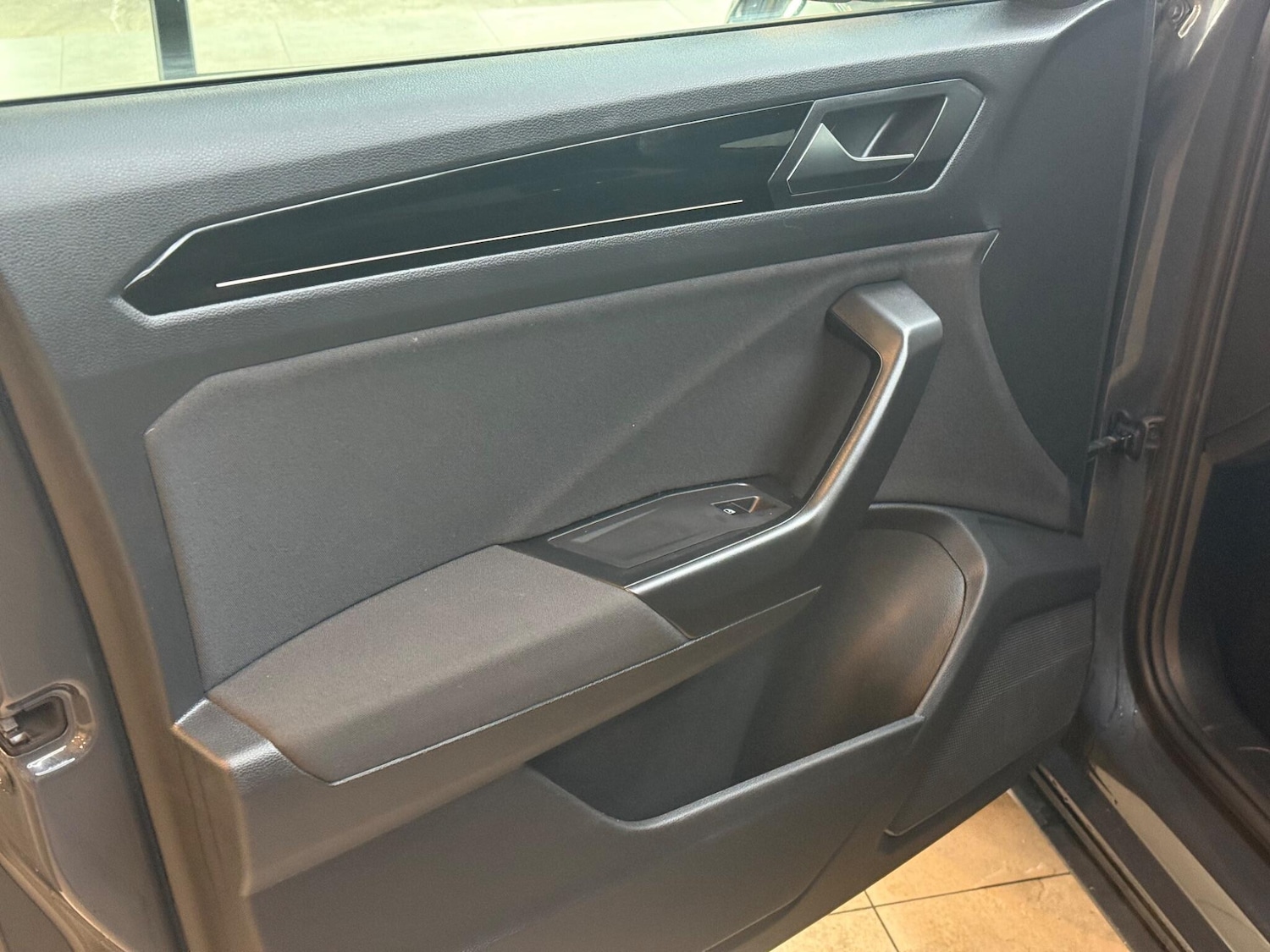 Used Volkswagen T-Roc 2021 for sale - 76307197: Photo 30