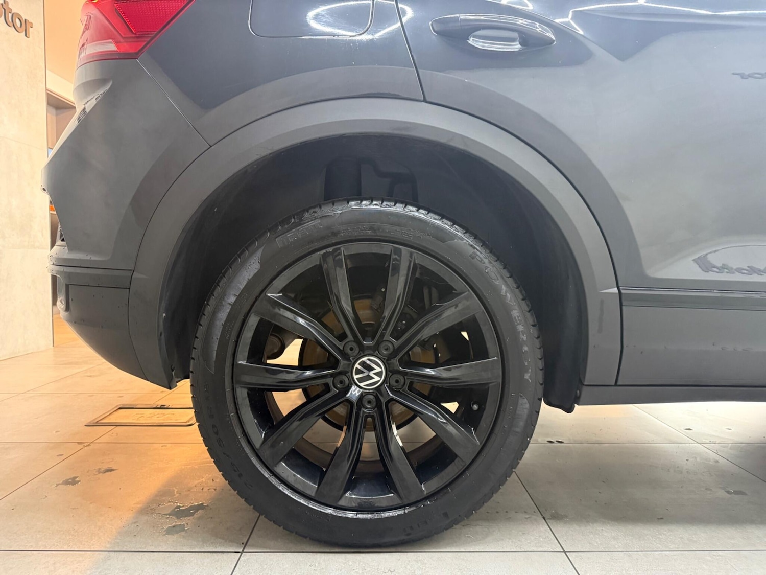 Used Volkswagen T-Roc 2021 for sale - 76307197: Photo 32