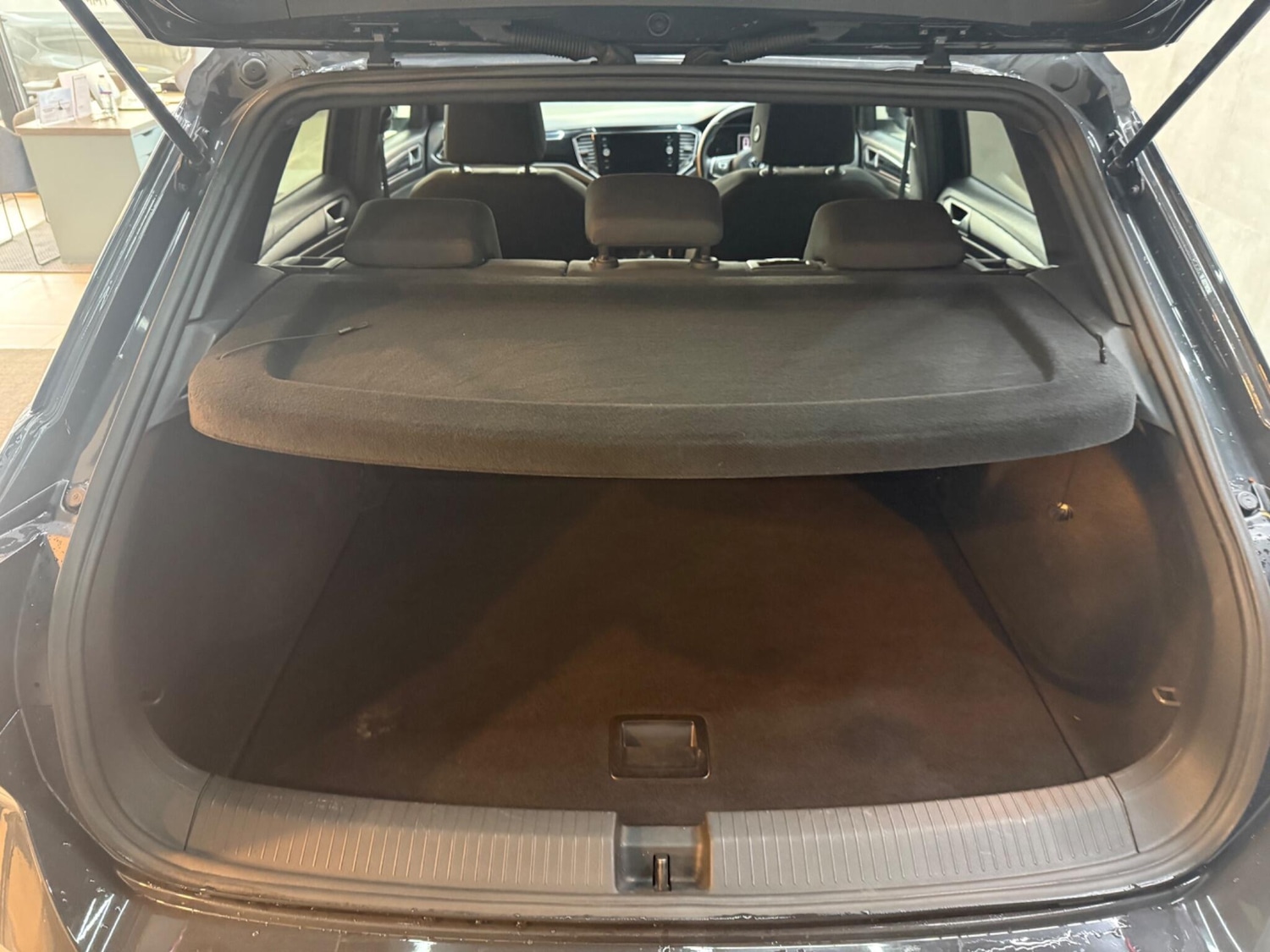 Used Volkswagen T-Roc 2021 for sale - 76307197: Photo 43