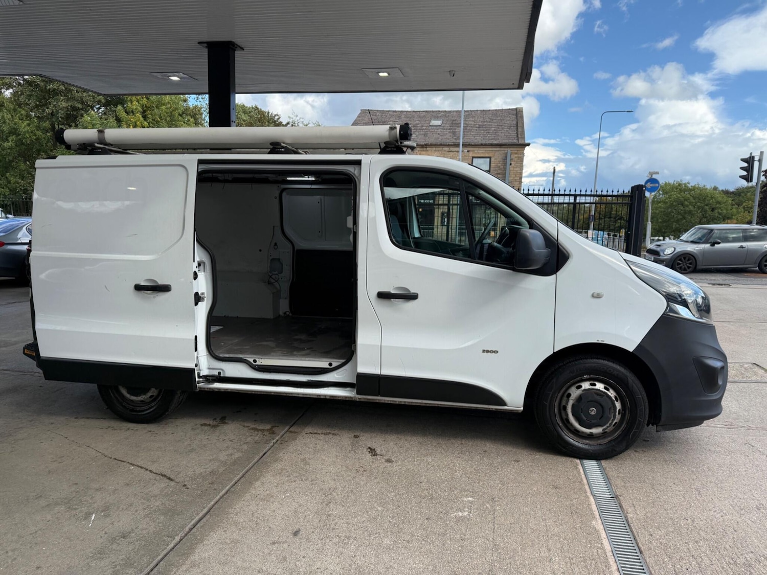 Vehicle 28