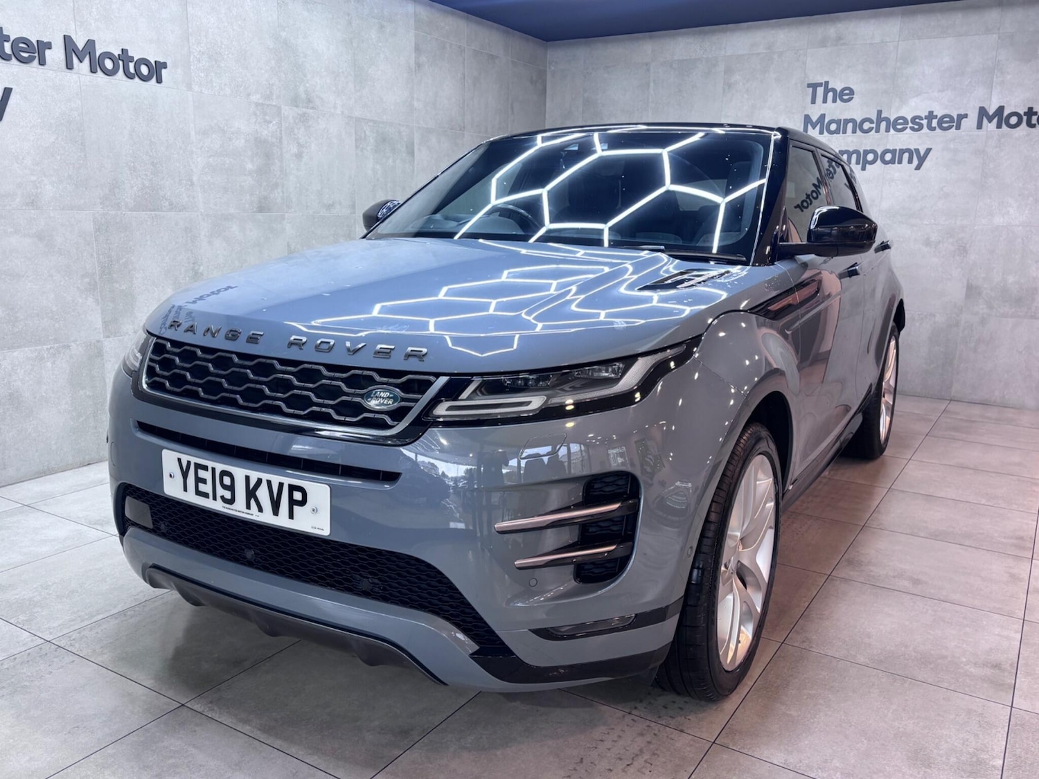 Used Land Rover Range Rover Evoque 2019 for sale - 76337529: Photo 2