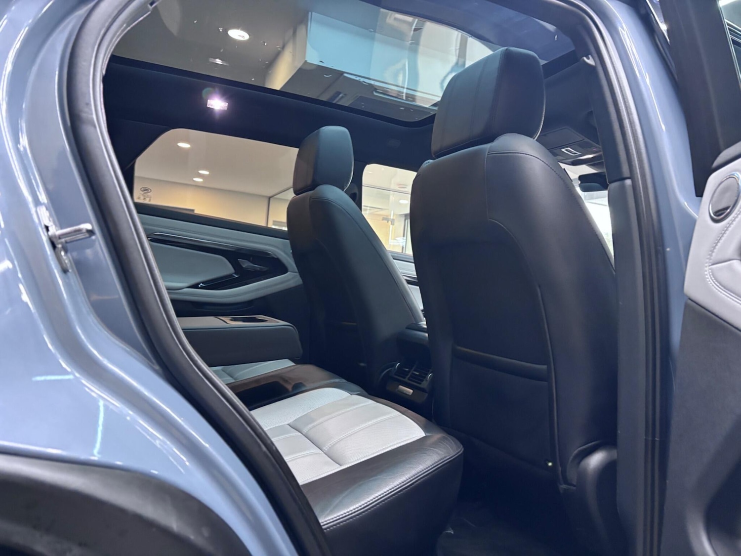 Used Land Rover Range Rover Evoque 2019 for sale - 76337529: Photo 44