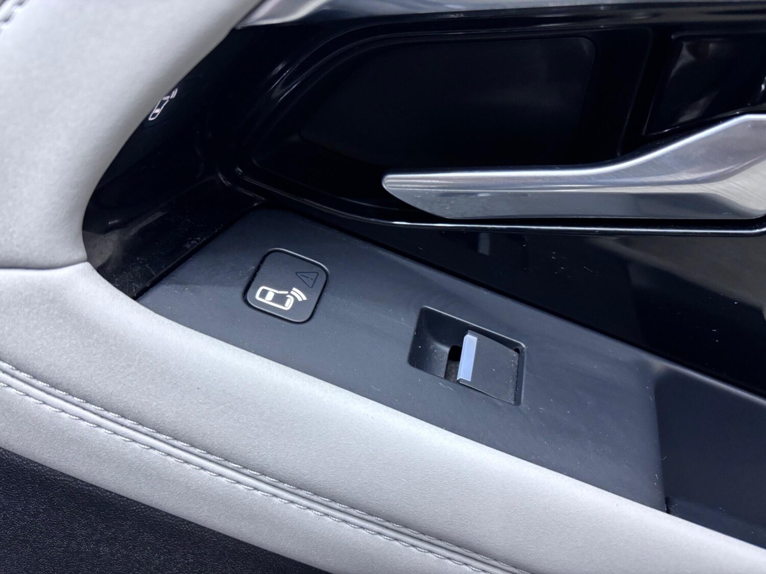 Used Land Rover Range Rover Evoque 2019 for sale - 76337529: Photo 54