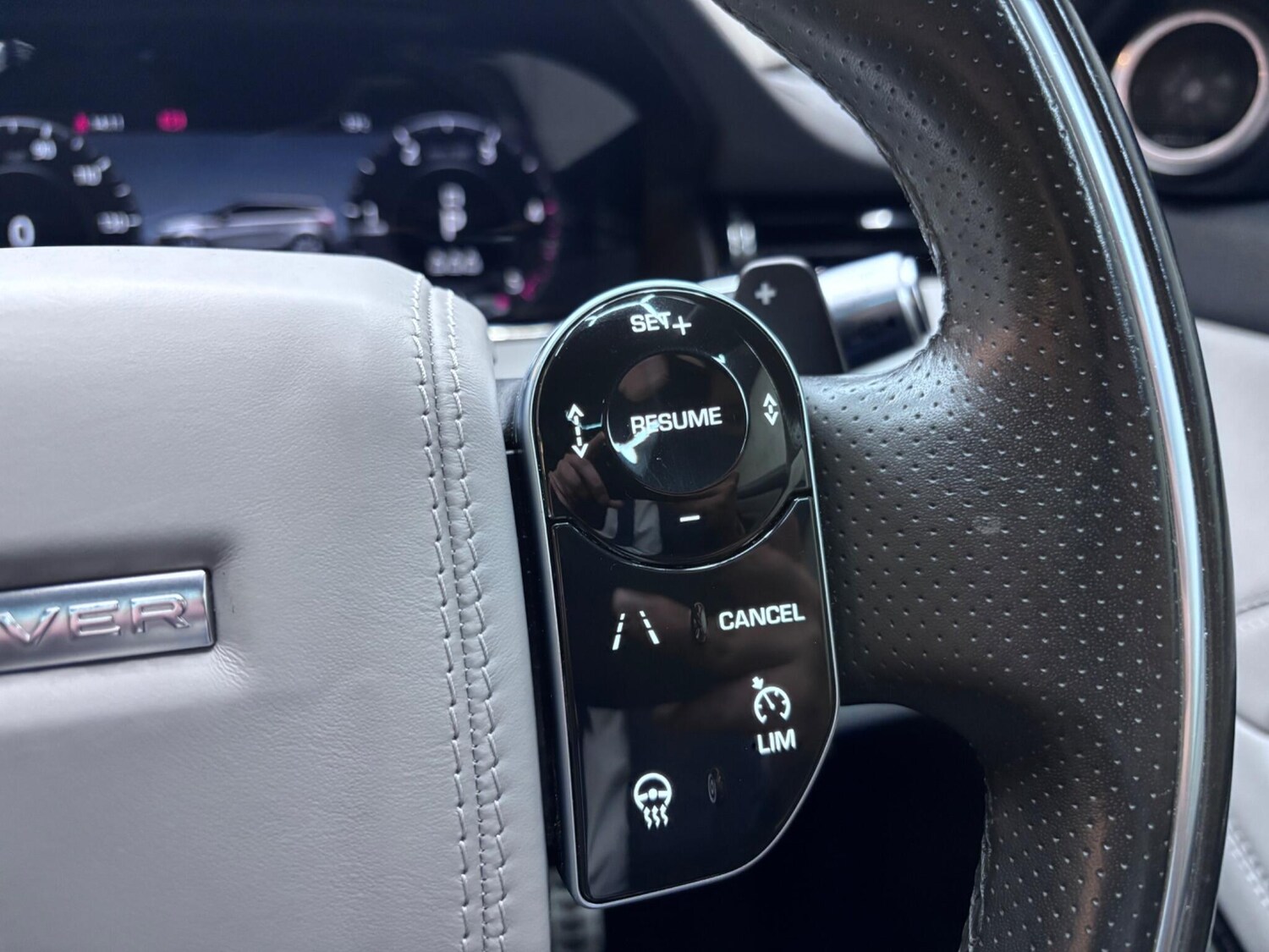 Used Land Rover Range Rover Evoque 2019 for sale - 76337529: Photo 66