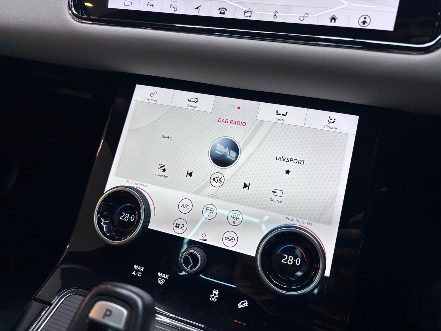 Used Land Rover Range Rover Evoque 2019 for sale - 76337529: Photo 68