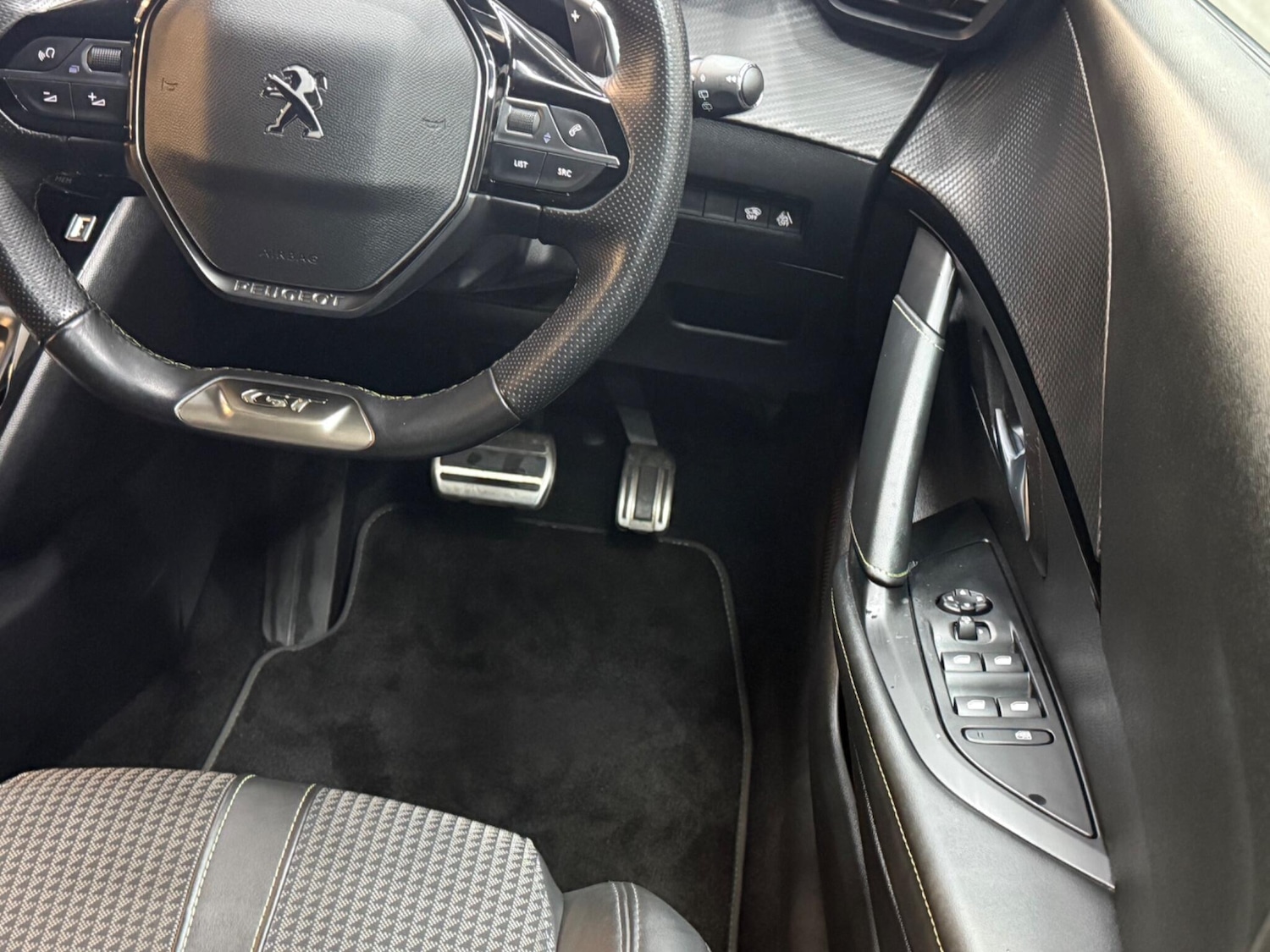Used Peugeot 208 2023 for sale - 76370089: Photo 36