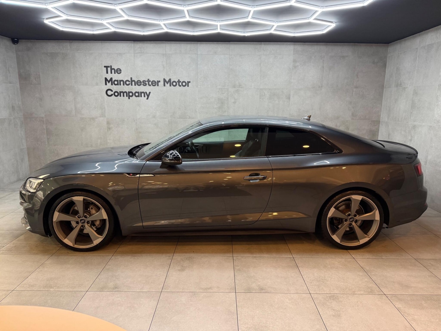 Used Audi A5 for sale - 76371095: Photo 2