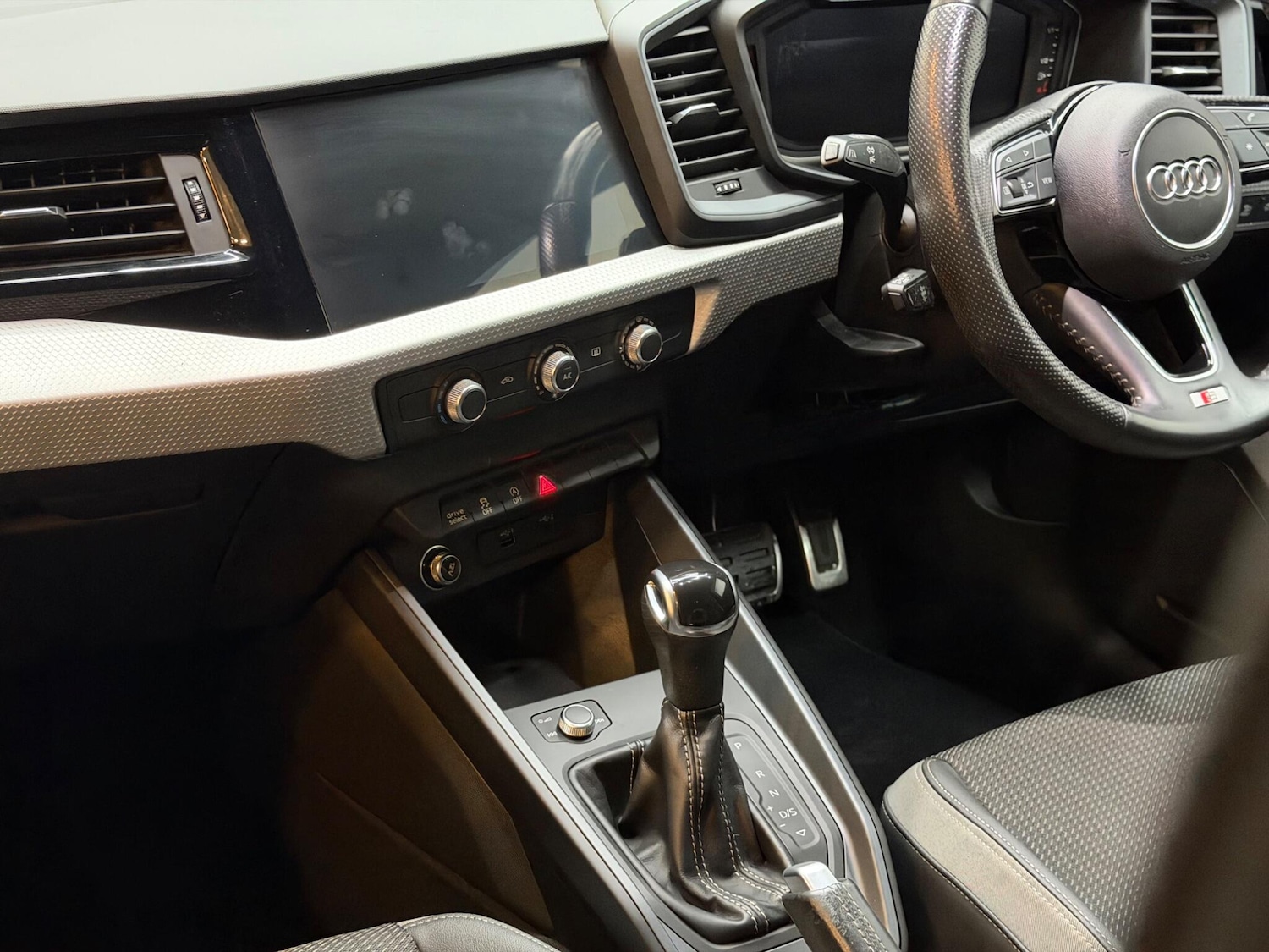 Used Audi A1 for sale - 77016851: Photo 14