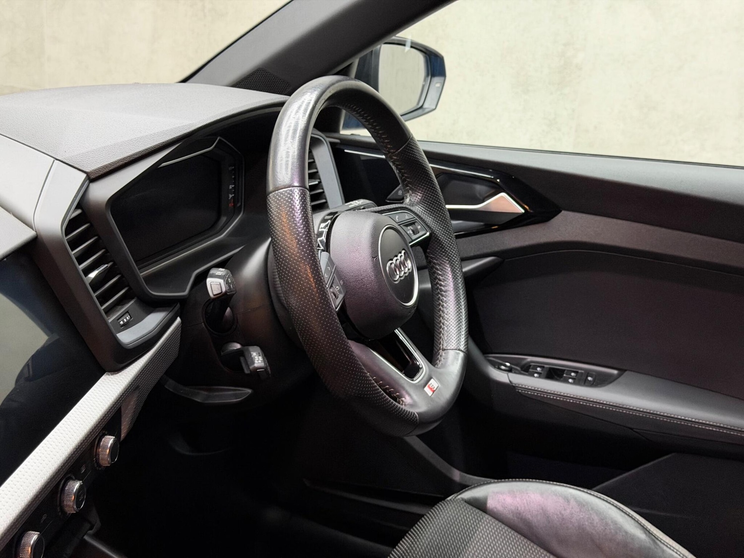 Used Audi A1 for sale - 77016851: Photo 17