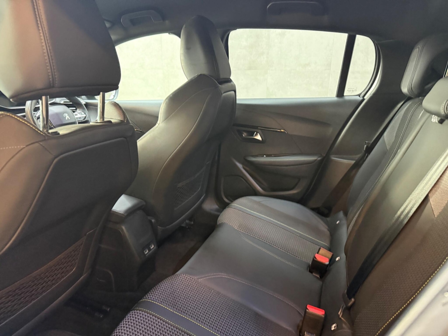 Used Peugeot 208 for sale - 77242851: Photo 23