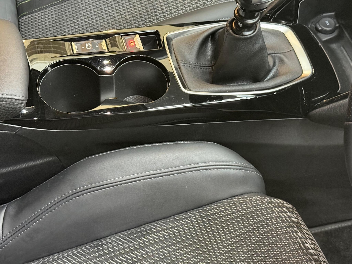 Used Peugeot 208 for sale - 77242851: Photo 49