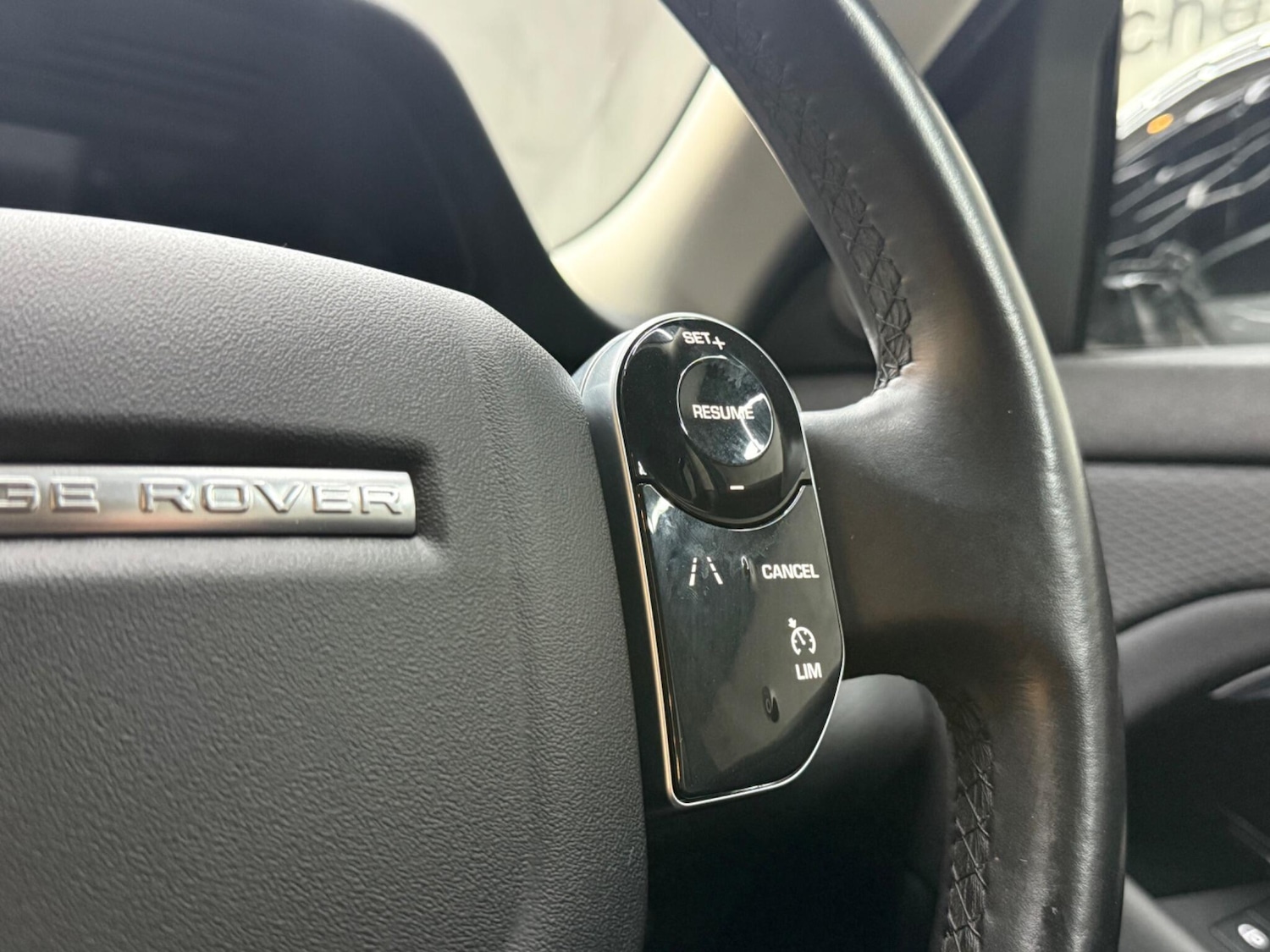 Used Land Rover Range Rover Evoque 2020 for sale - 76381261: Photo 43