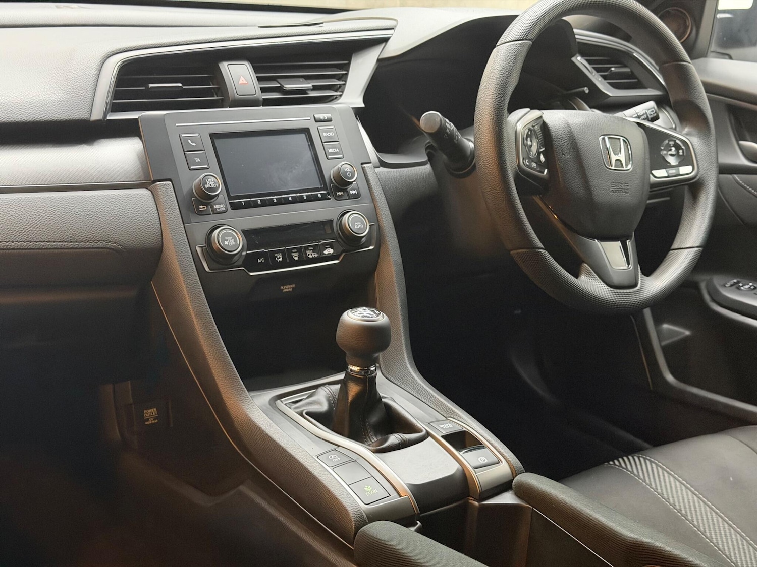 Used Honda Civic 2018 for sale - 77683816: Photo 14