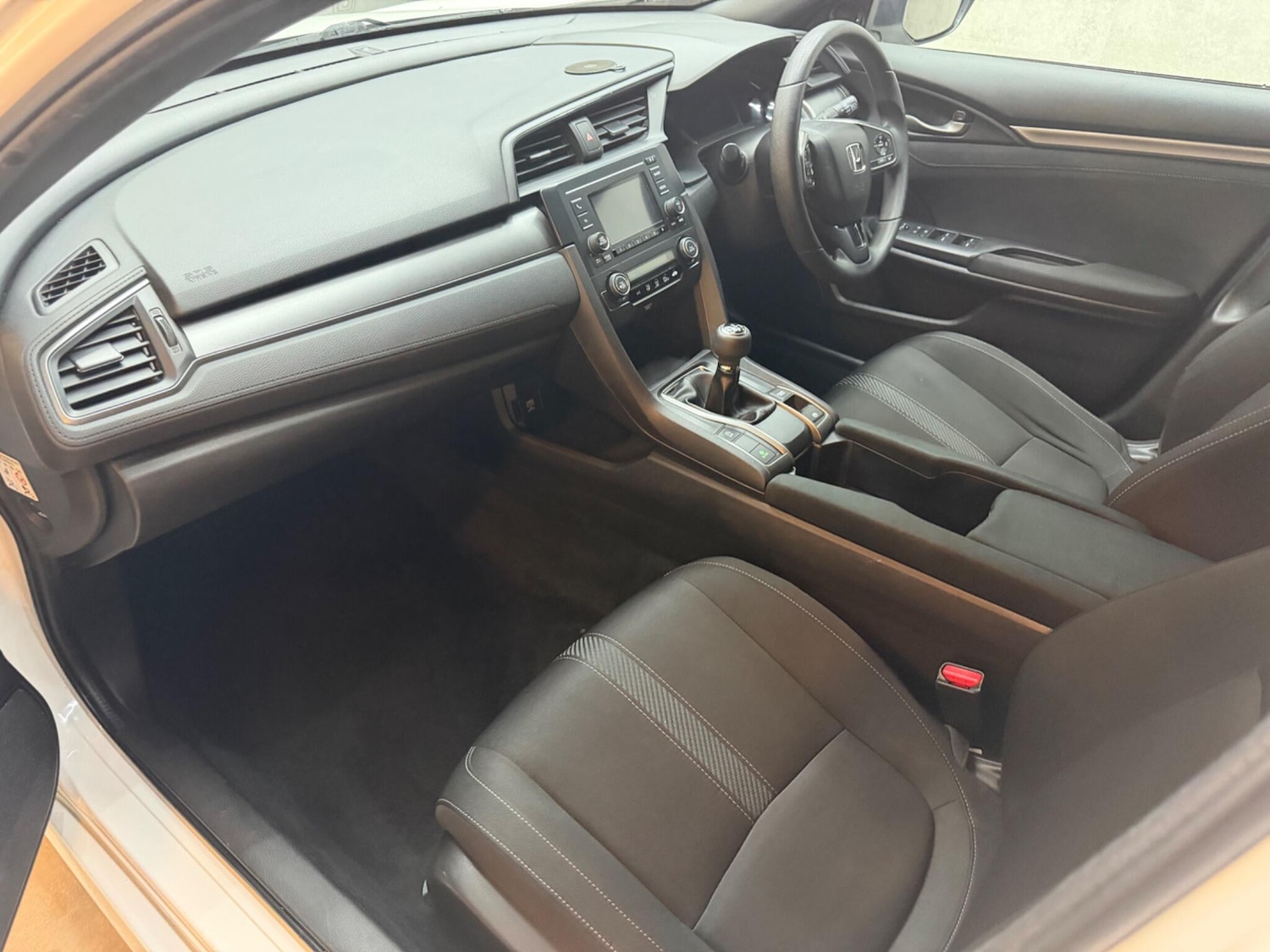 Used Honda Civic 2018 for sale - 77683816: Photo 35