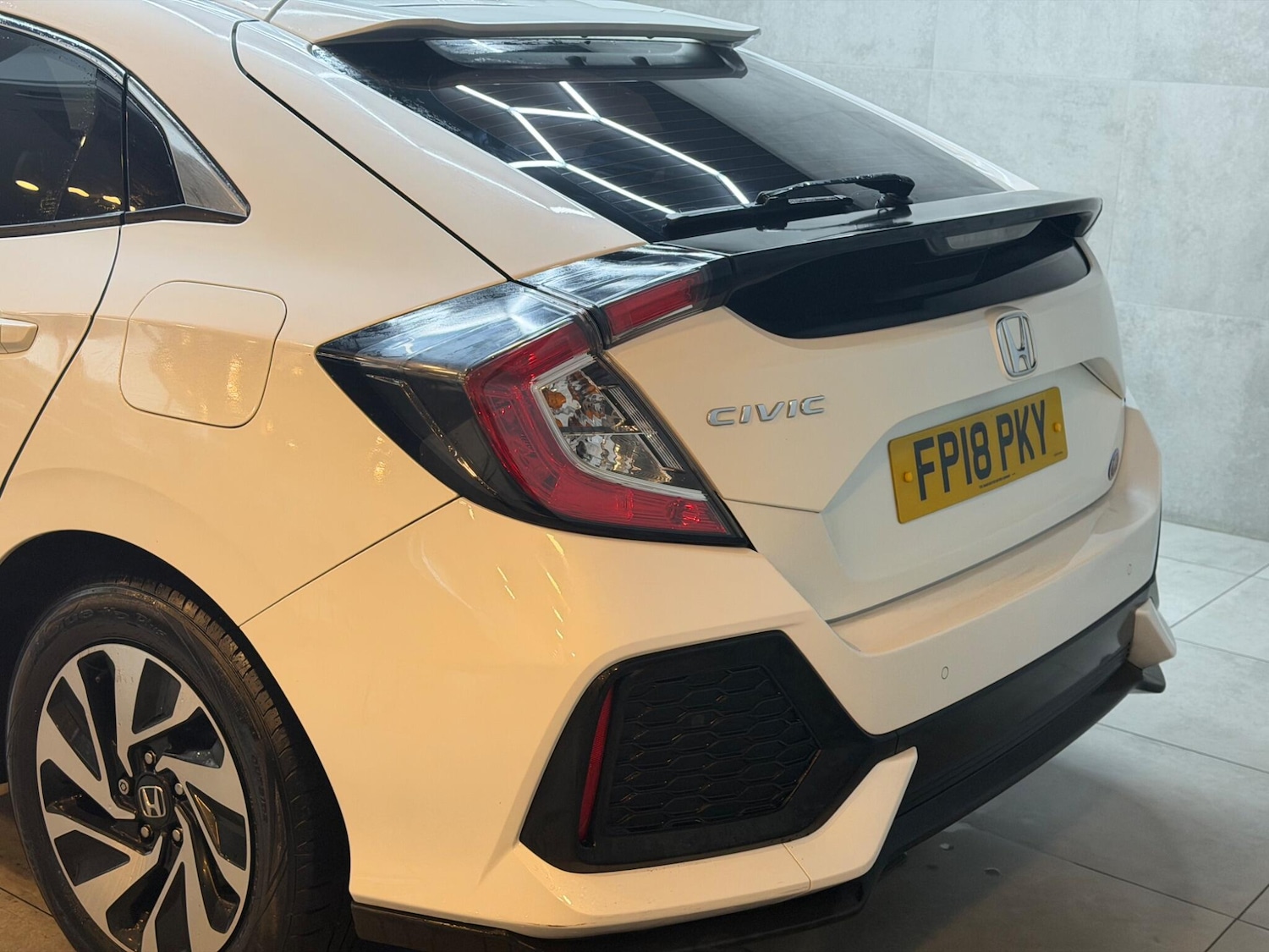 Used Honda Civic 2018 for sale - 77683816: Photo 42