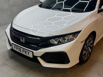 Used Honda Civic 2018 for sale - 77683816: Photo
