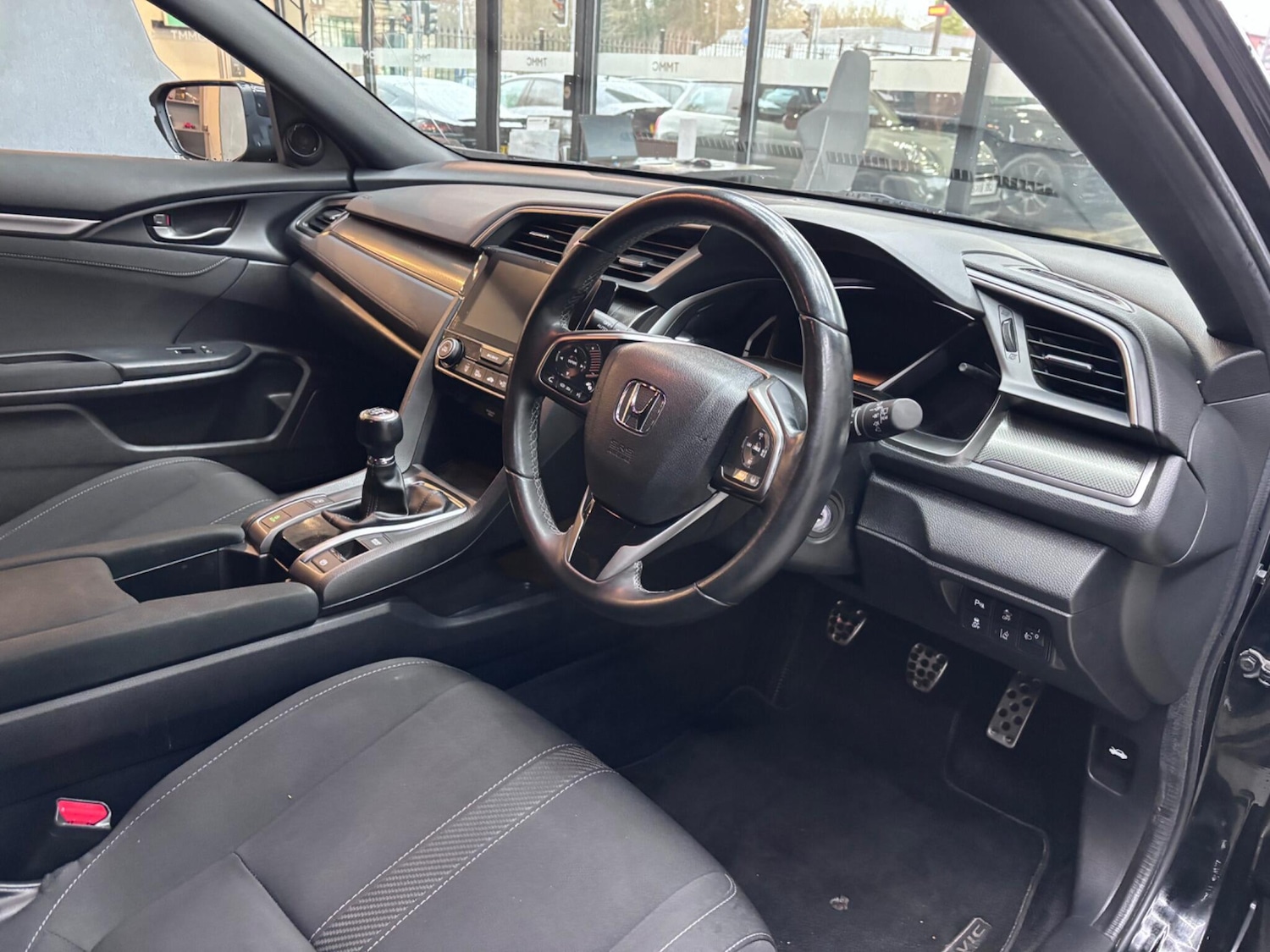 Used Honda Civic 2018 for sale - 77468000: Photo 12