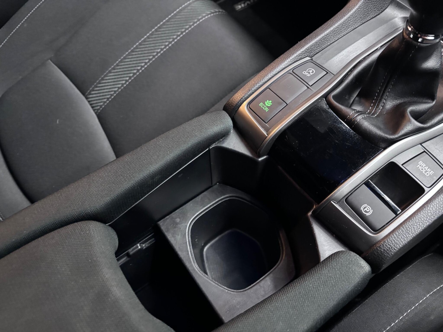 Used Honda Civic 2018 for sale - 77468000: Photo 16