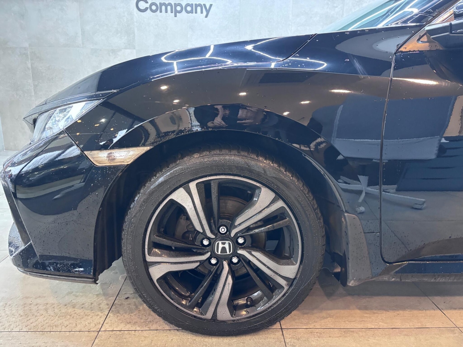 Used Honda Civic 2018 for sale - 77468000: Photo 36