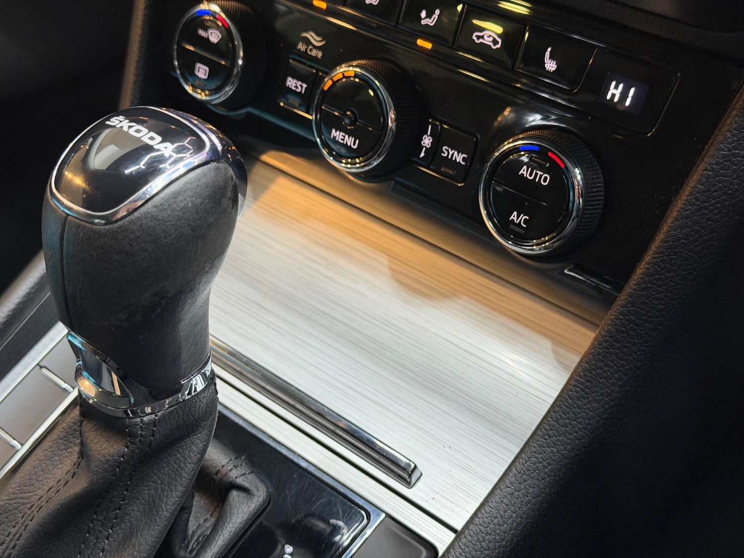 Used Skoda Superb 2022 for sale - 77425890: Photo 16