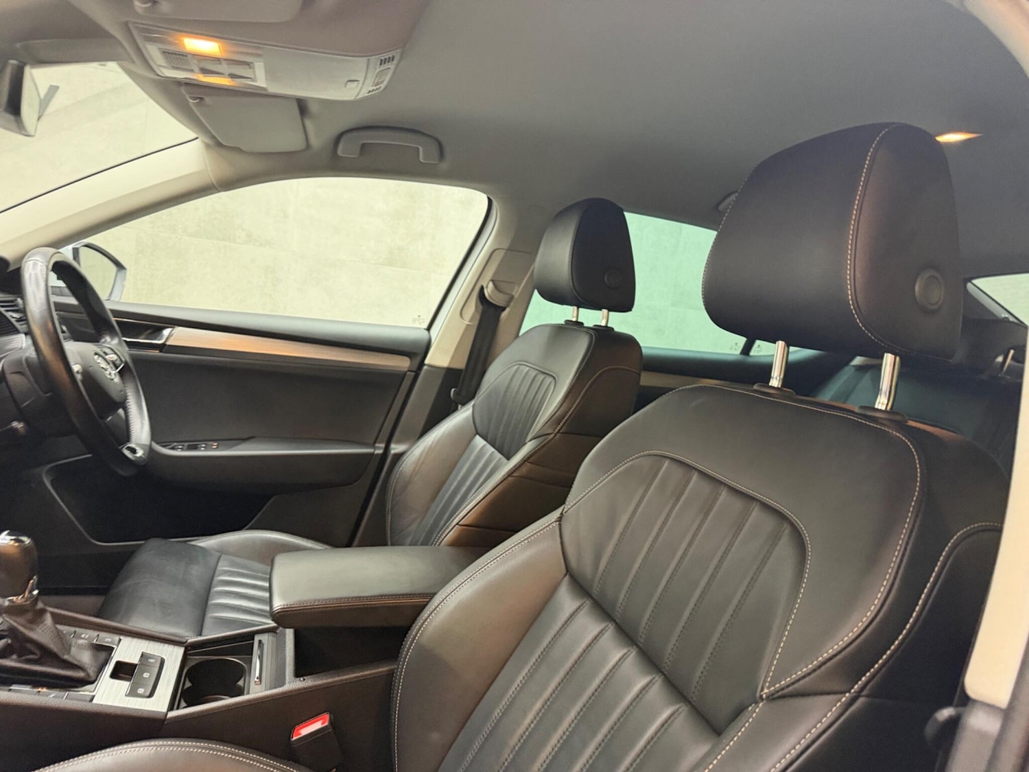 Used Skoda Superb 2022 for sale - 77425890: Photo 41