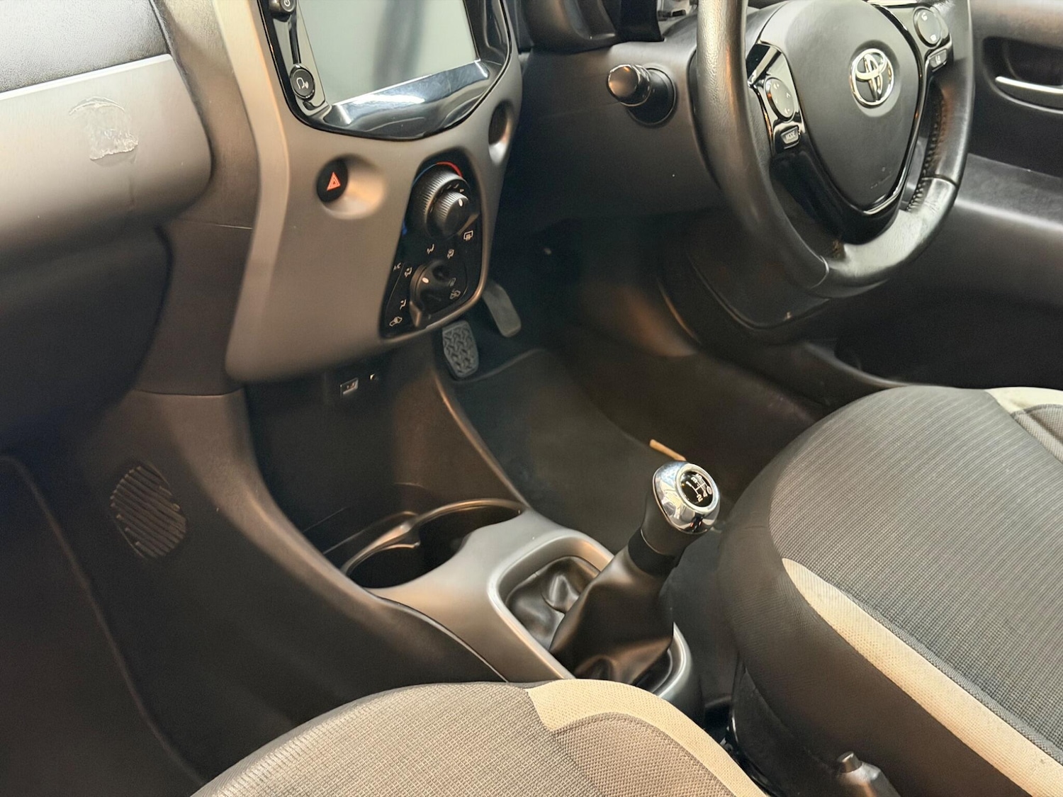 Used Toyota AYGO for sale - 78214135: Photo 15