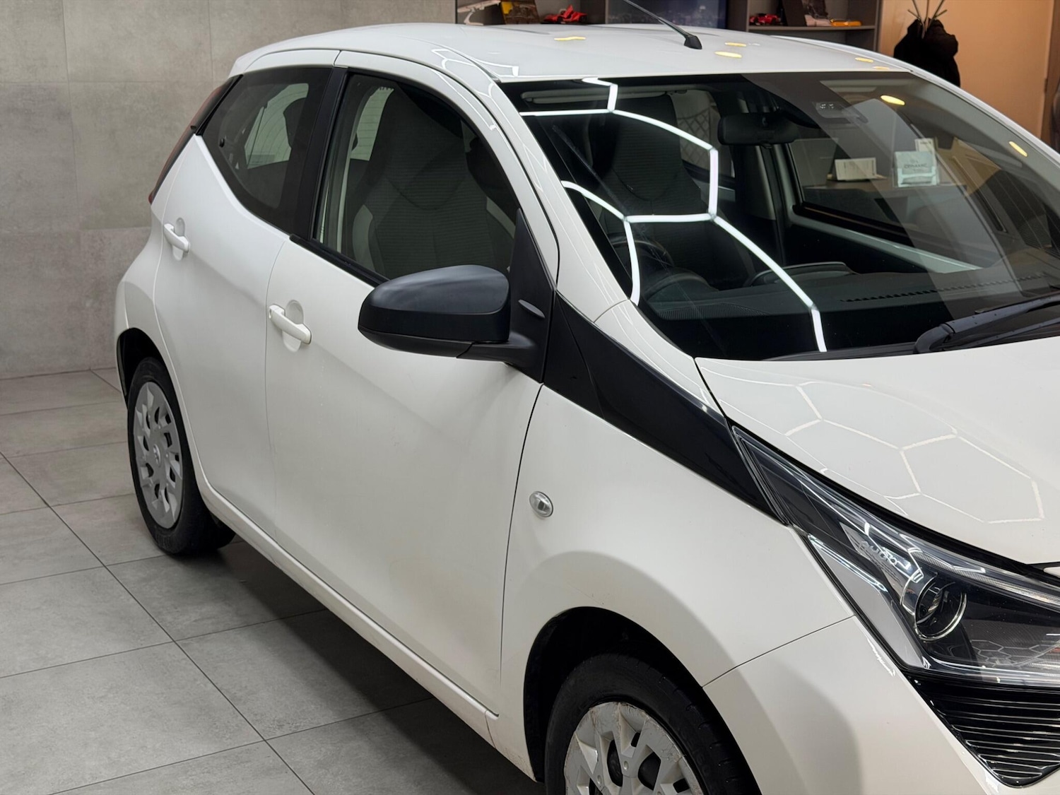 Used Toyota AYGO for sale - 78214135: Photo 4