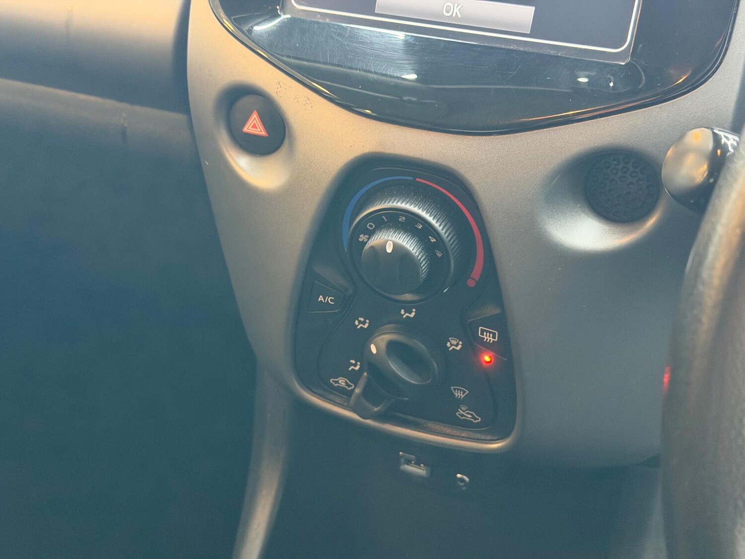 Used Toyota AYGO for sale - 78214135: Photo 42