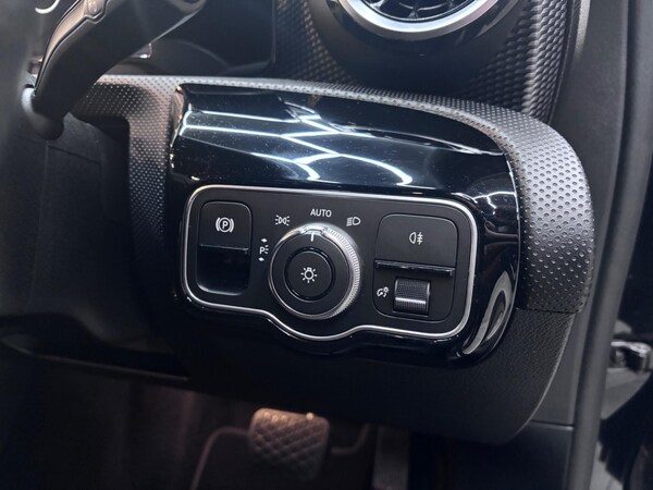 Used Mercedes-Benz A-Class 2019 for sale - 76084632: Photo 46