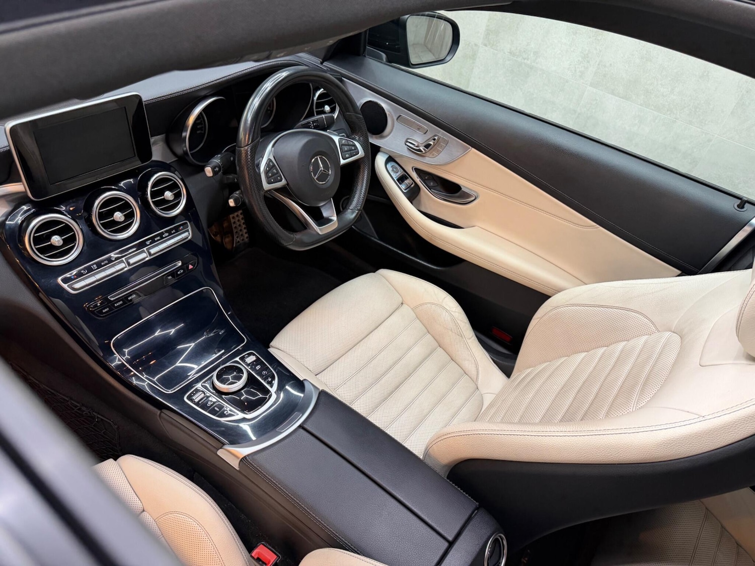 Used Mercedes-Benz C Class 2018 for sale - 77081834: Photo 11