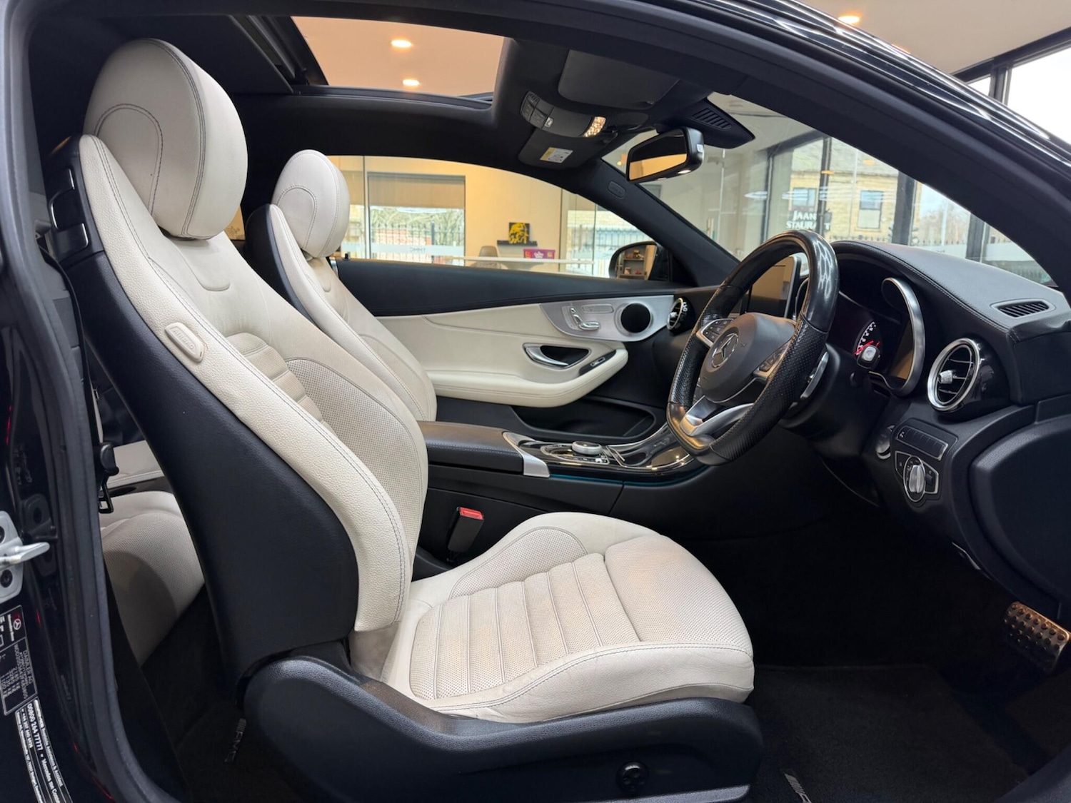 Used Mercedes-Benz C Class 2018 for sale - 77081834: Photo 15