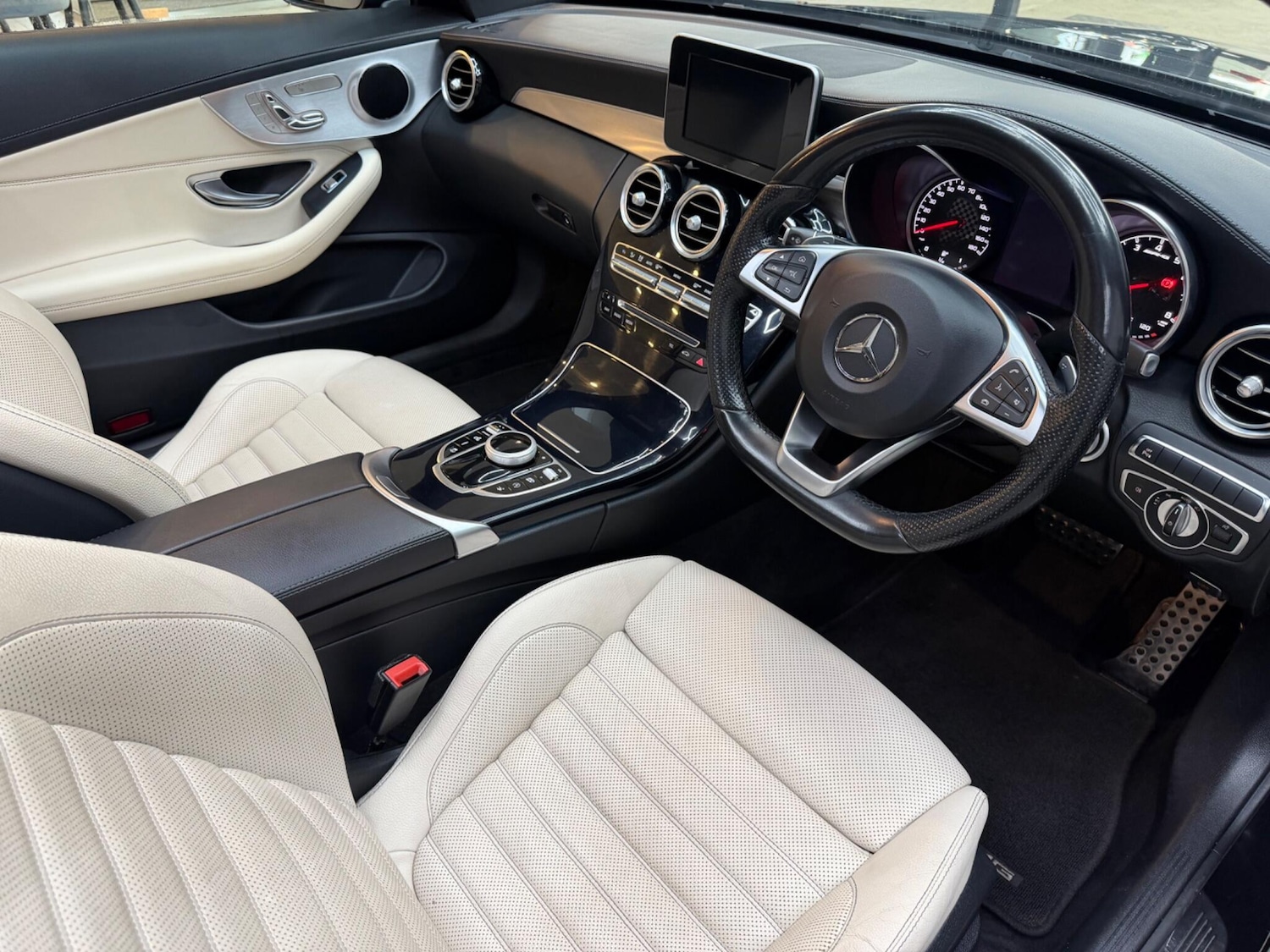 Used Mercedes-Benz C Class 2018 for sale - 77081834: Photo 16