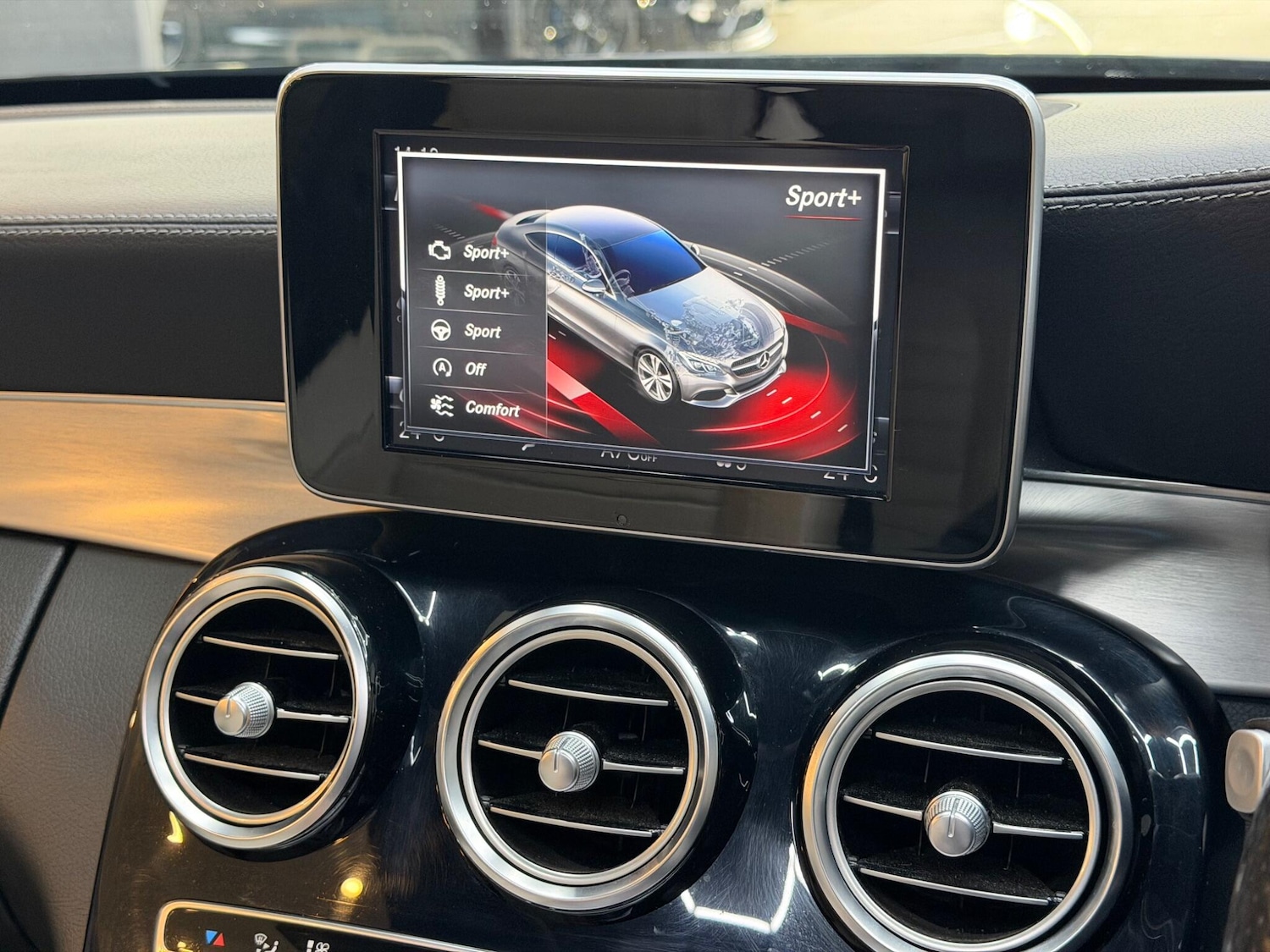 Used Mercedes-Benz C Class 2018 for sale - 77081834: Photo 29