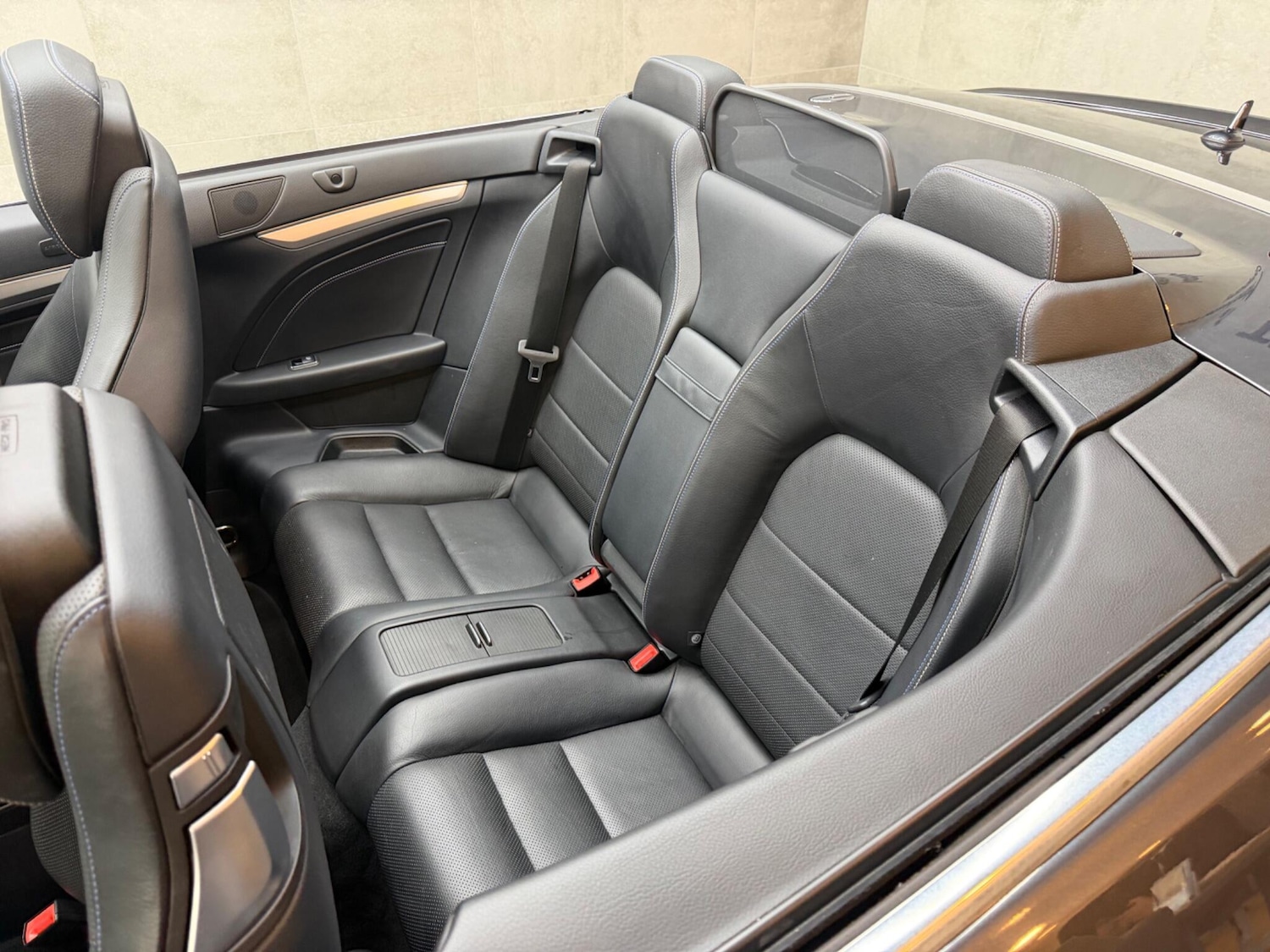 Used Mercedes-Benz E Class for sale - 77238365: Photo 14