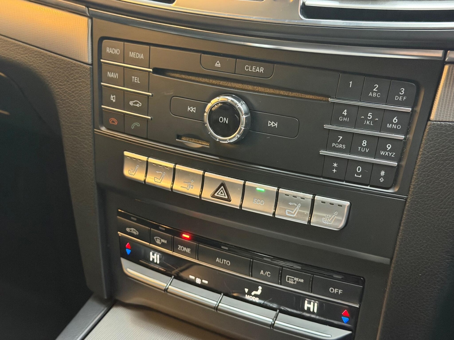 Used Mercedes-Benz E Class for sale - 77238365: Photo 16