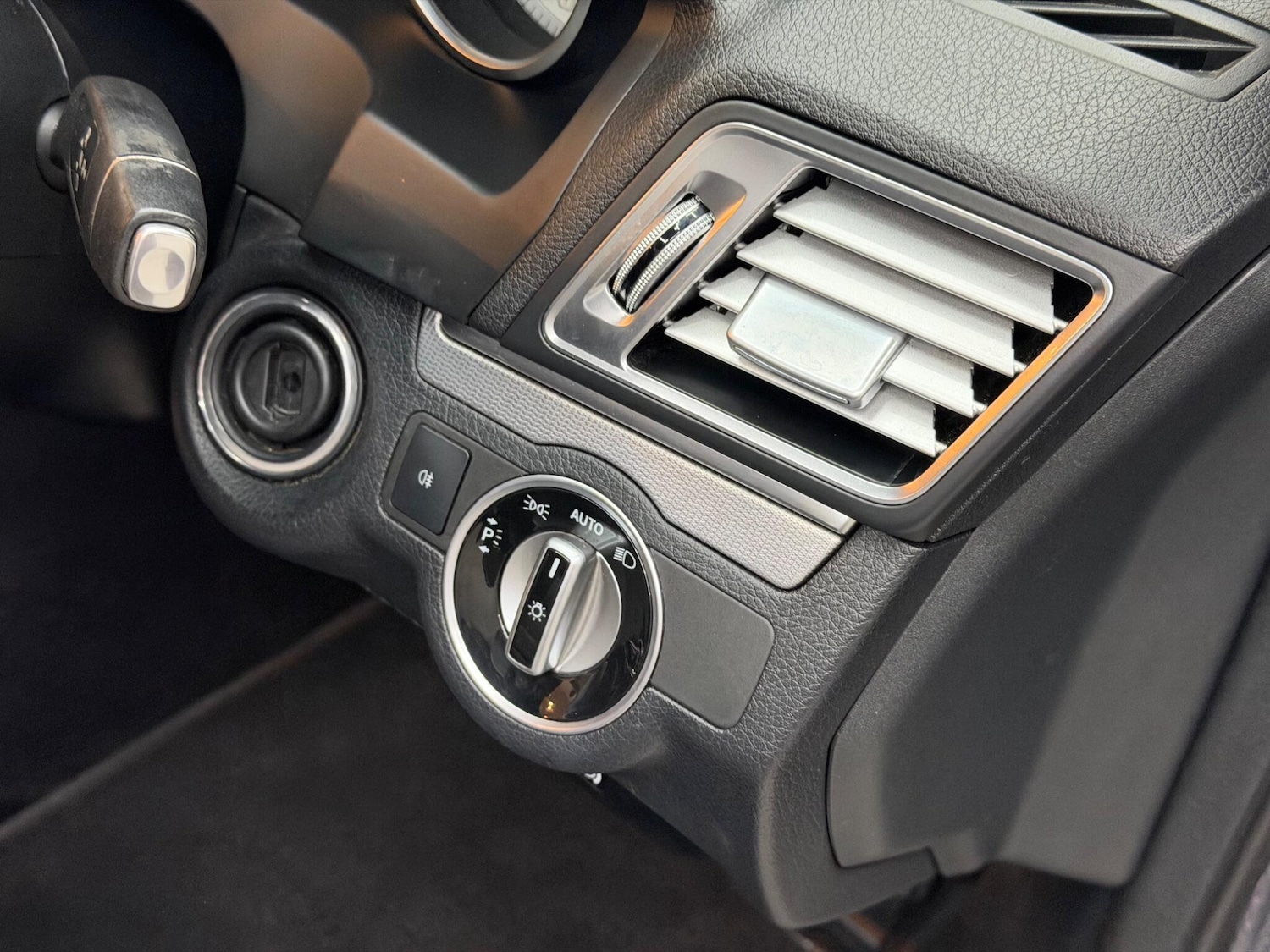 Used Mercedes-Benz E Class for sale - 77238365: Photo 18