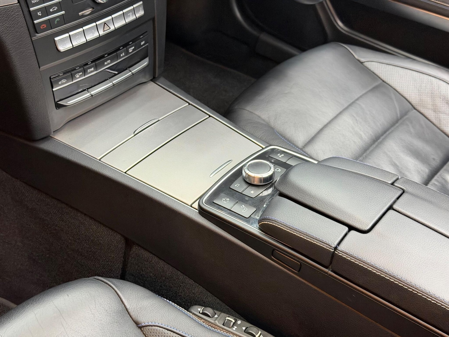 Used Mercedes-Benz E Class for sale - 77238365: Photo 41