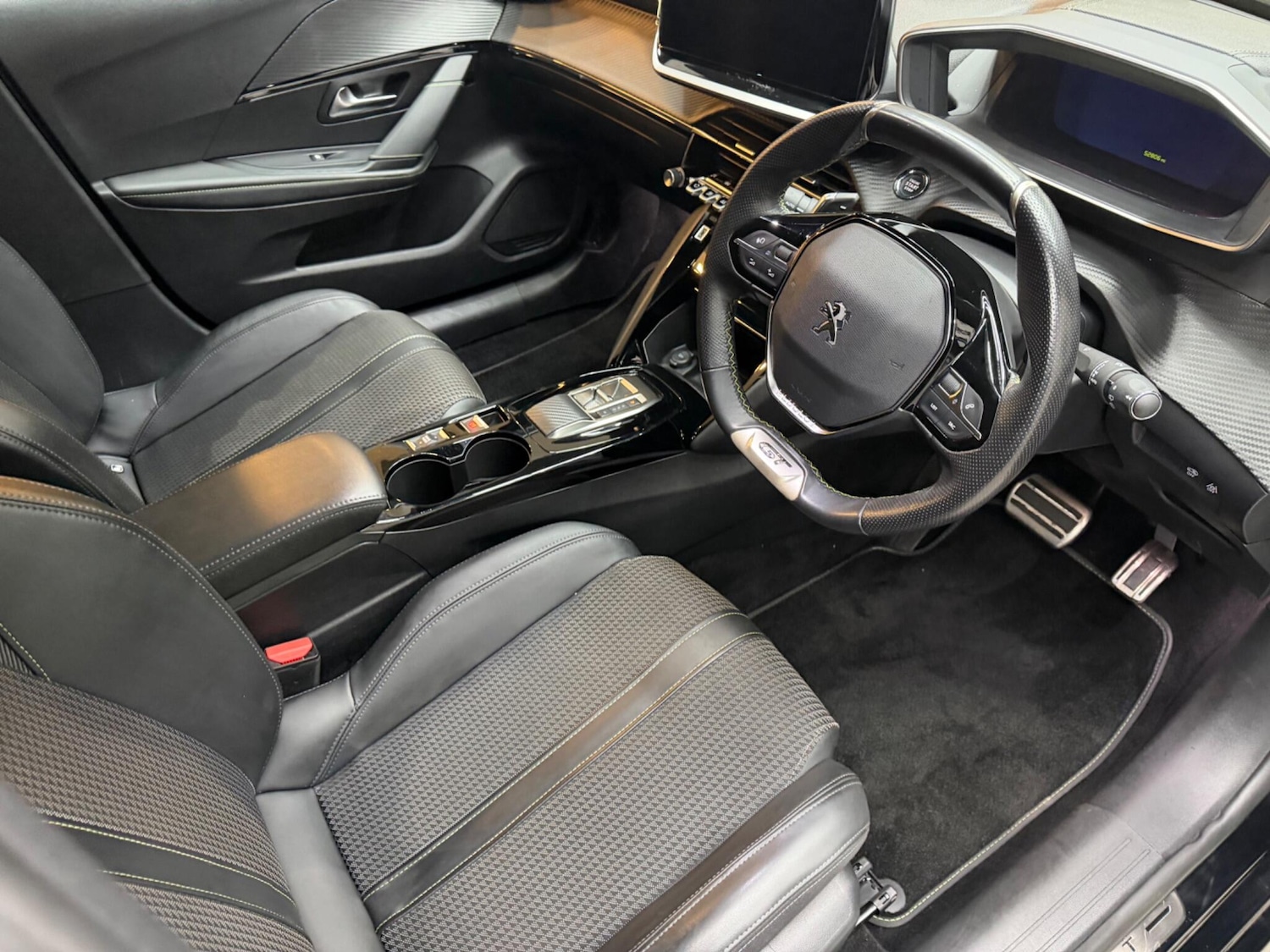 Used Peugeot 208 2023 for sale - 77386741: Photo 14