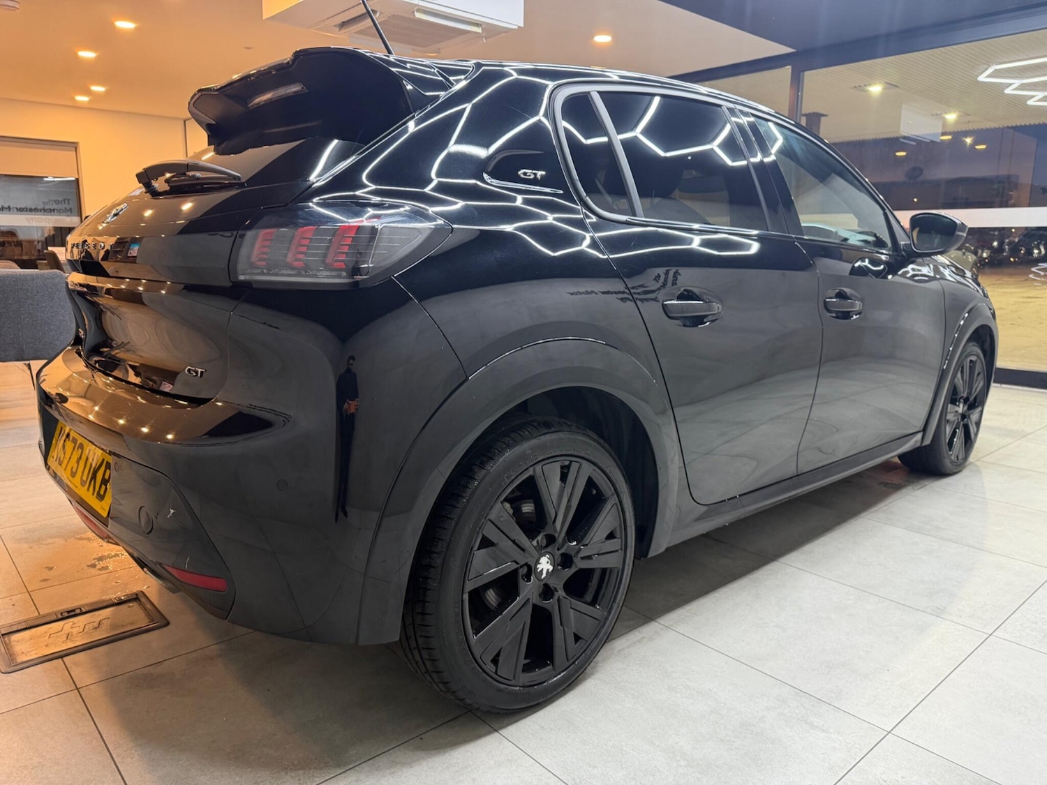 Used Peugeot 208 2023 for sale - 77386741: Photo 2